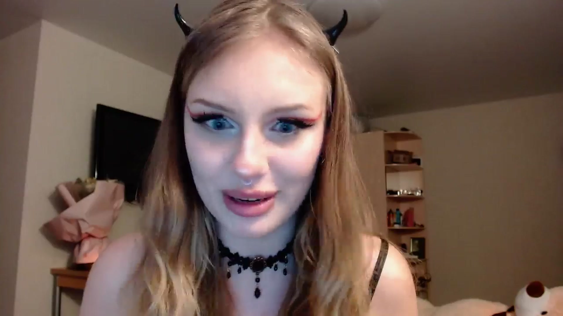 Gallery image thumbnail from YaeMiko's myfreecams stream on, 04/30/2025, 23:24 image 4 of 20