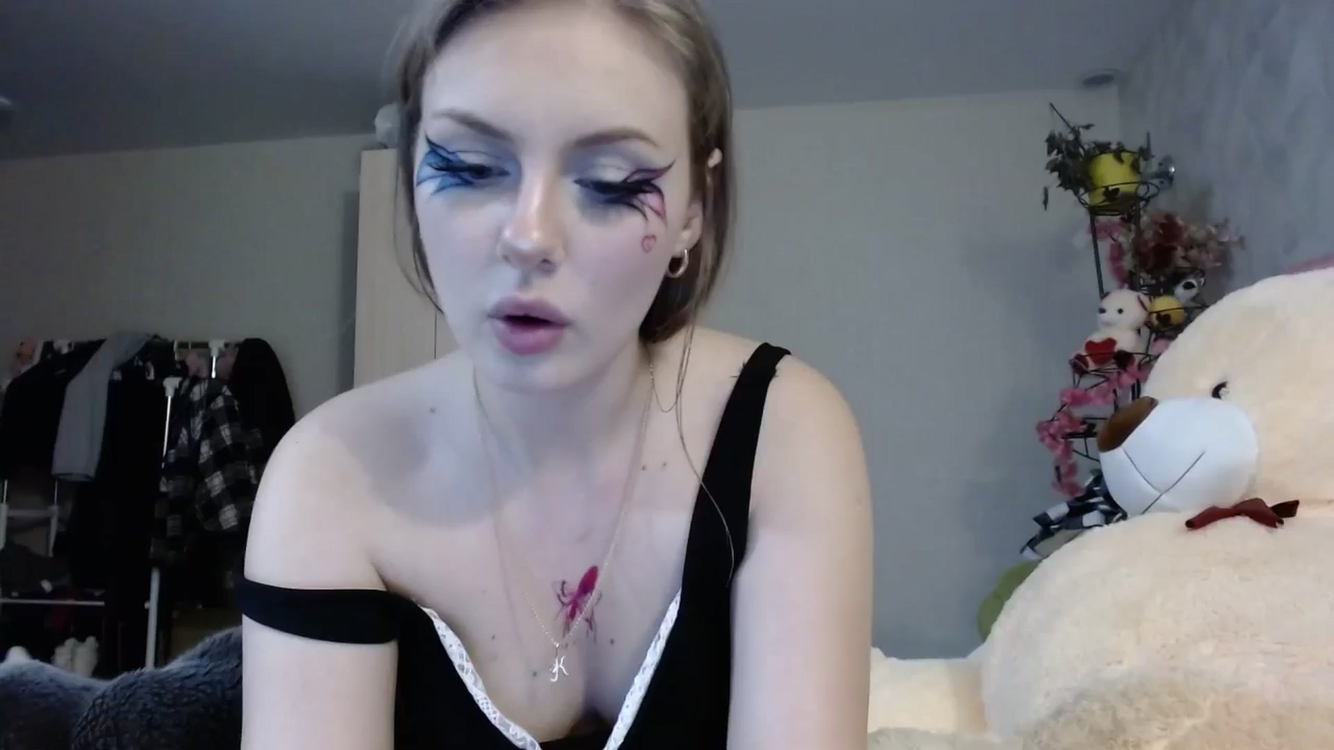 Gallery image thumbnail from YaeMiko's myfreecams stream on, 05/14/2025, 24:35 image 8 of 20