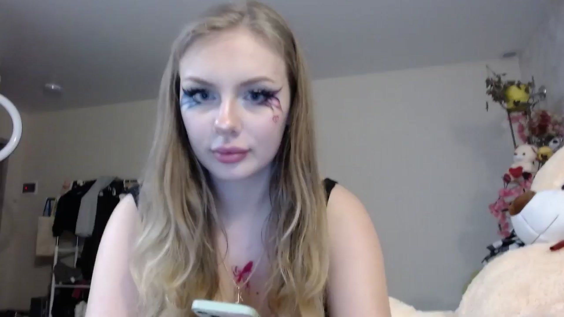 Gallery image thumbnail from YaeMiko's myfreecams stream on, 05/14/2025, 24:35 image 1 of 20