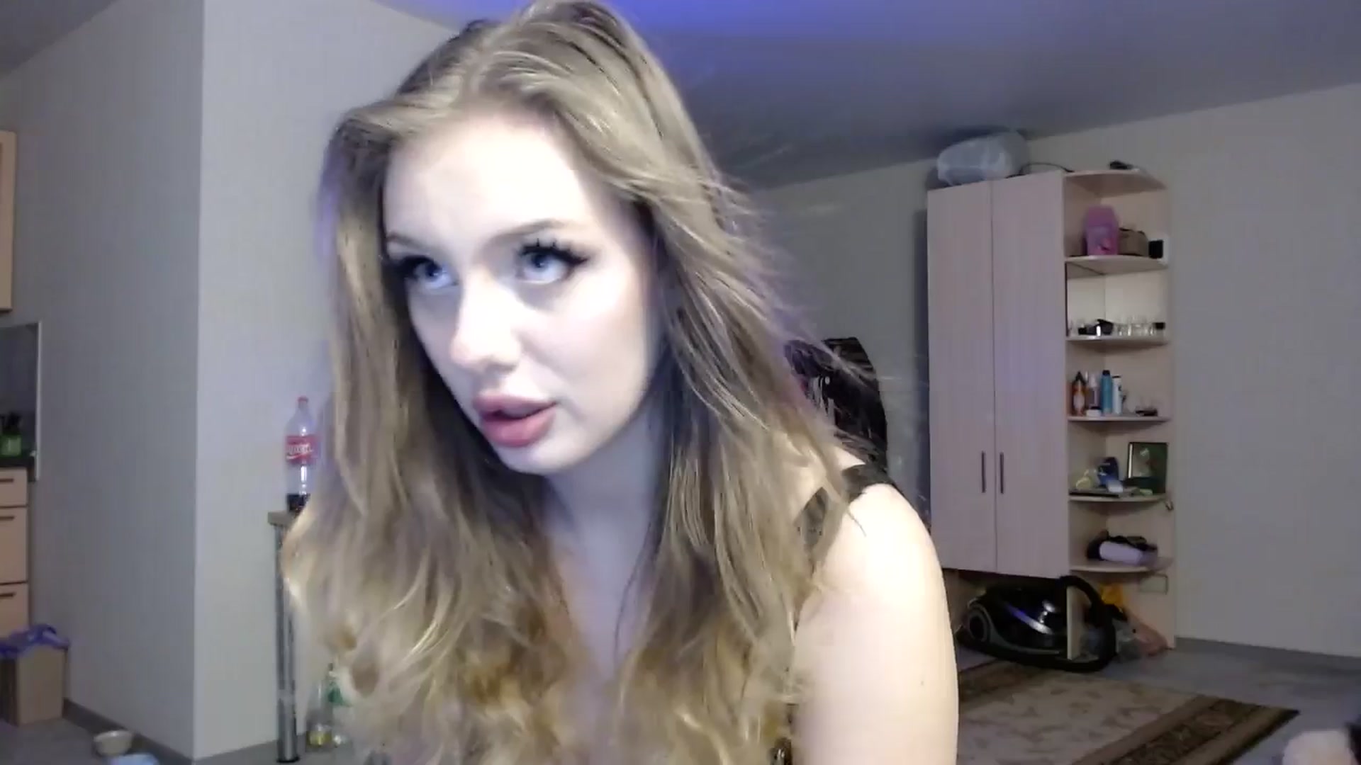 Gallery image thumbnail from YaeMiko's myfreecams stream on, 06/04/2025, 21:07 image 13 of 20