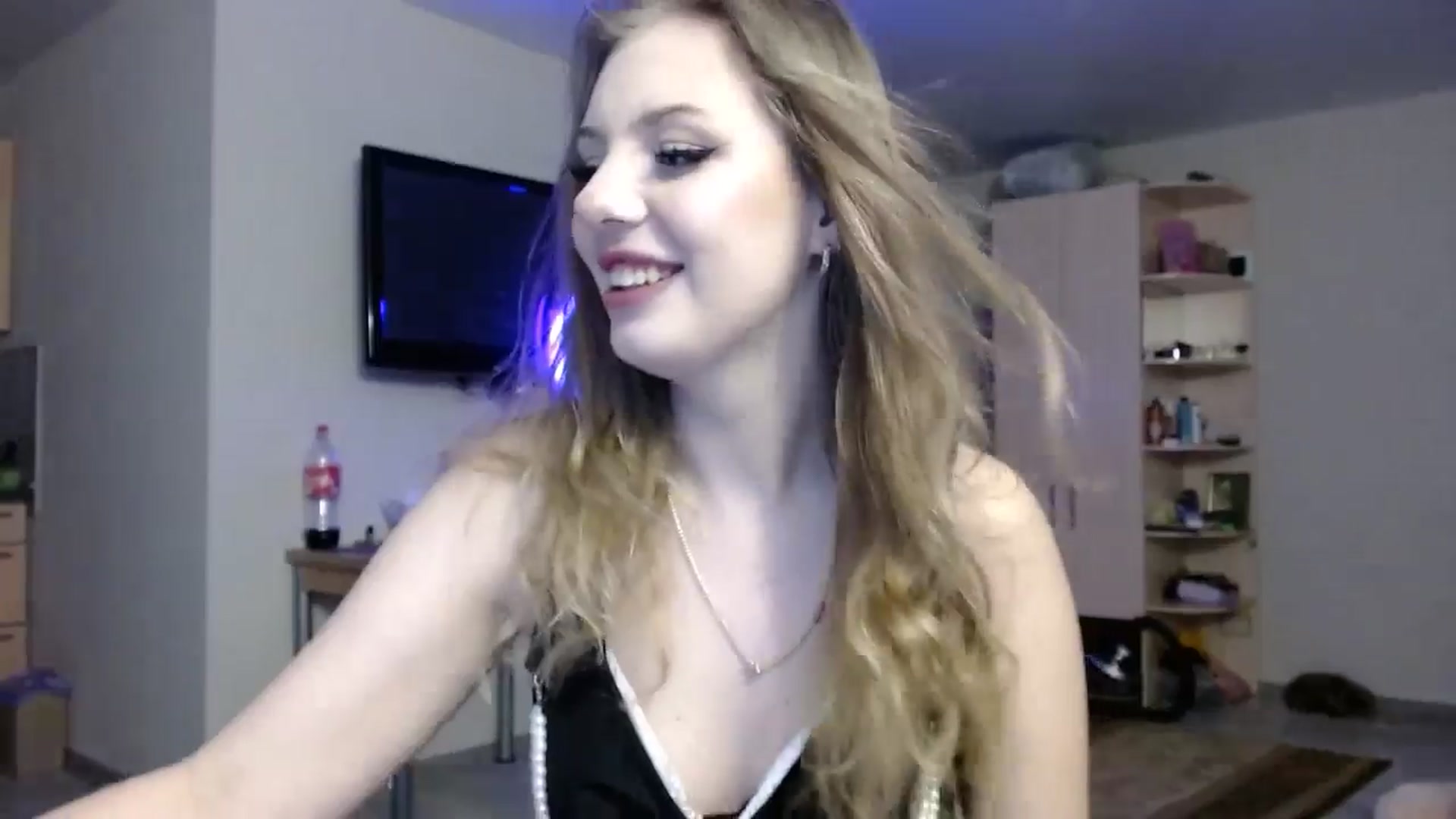 Gallery image thumbnail from YaeMiko's myfreecams stream on, 06/04/2025, 21:07 image 10 of 20
