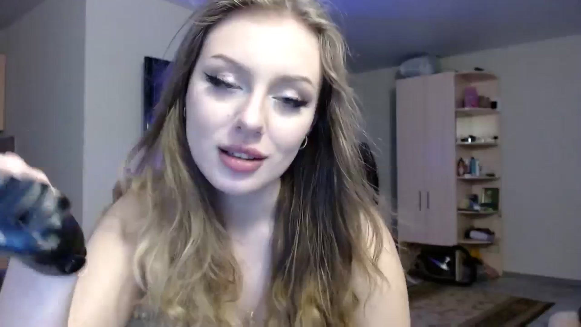 Gallery image thumbnail from YaeMiko's myfreecams stream on, 06/04/2025, 21:07 image 14 of 20