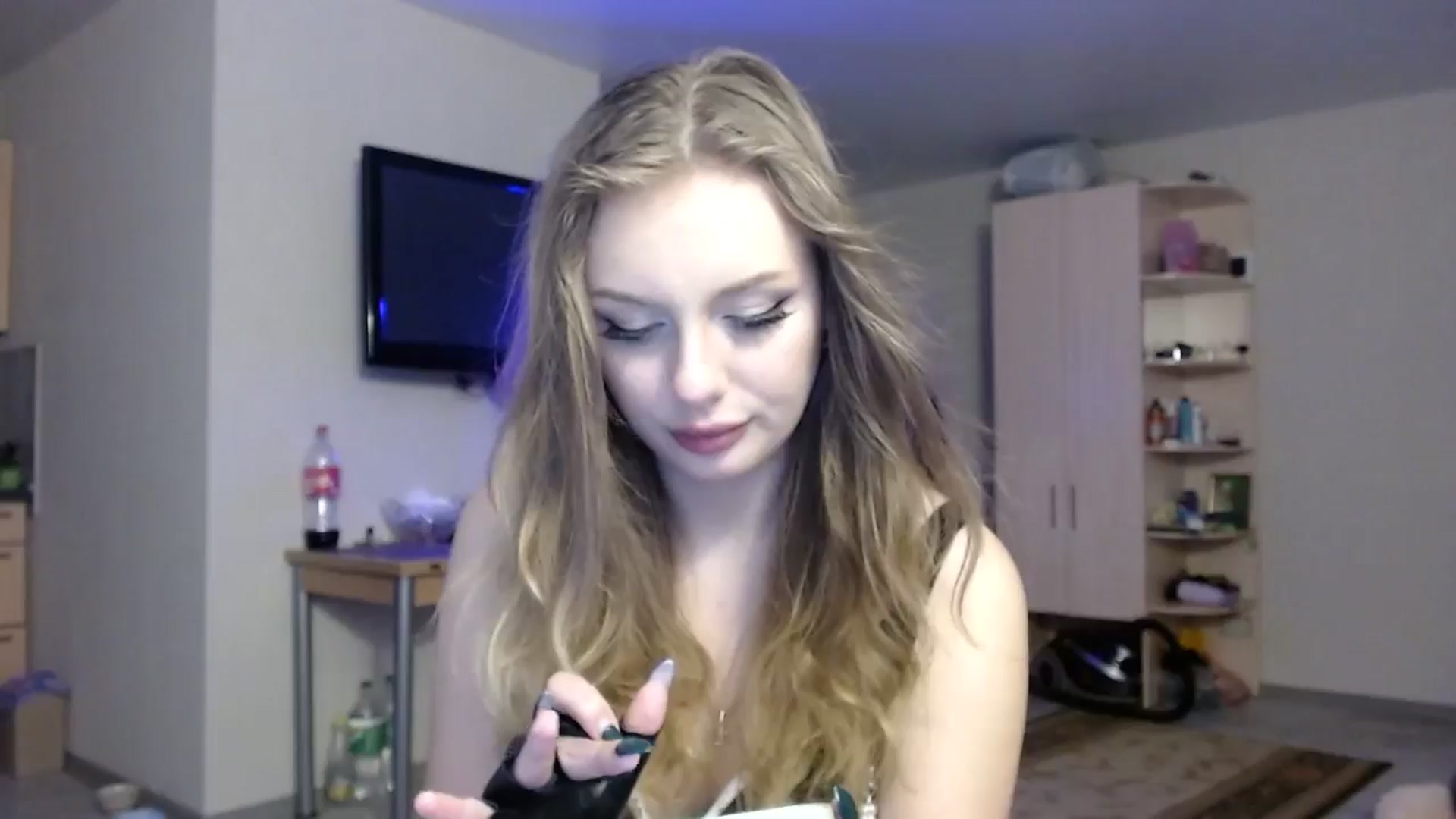 Gallery image thumbnail from YaeMiko's myfreecams stream on, 06/04/2025, 21:07 image 16 of 20