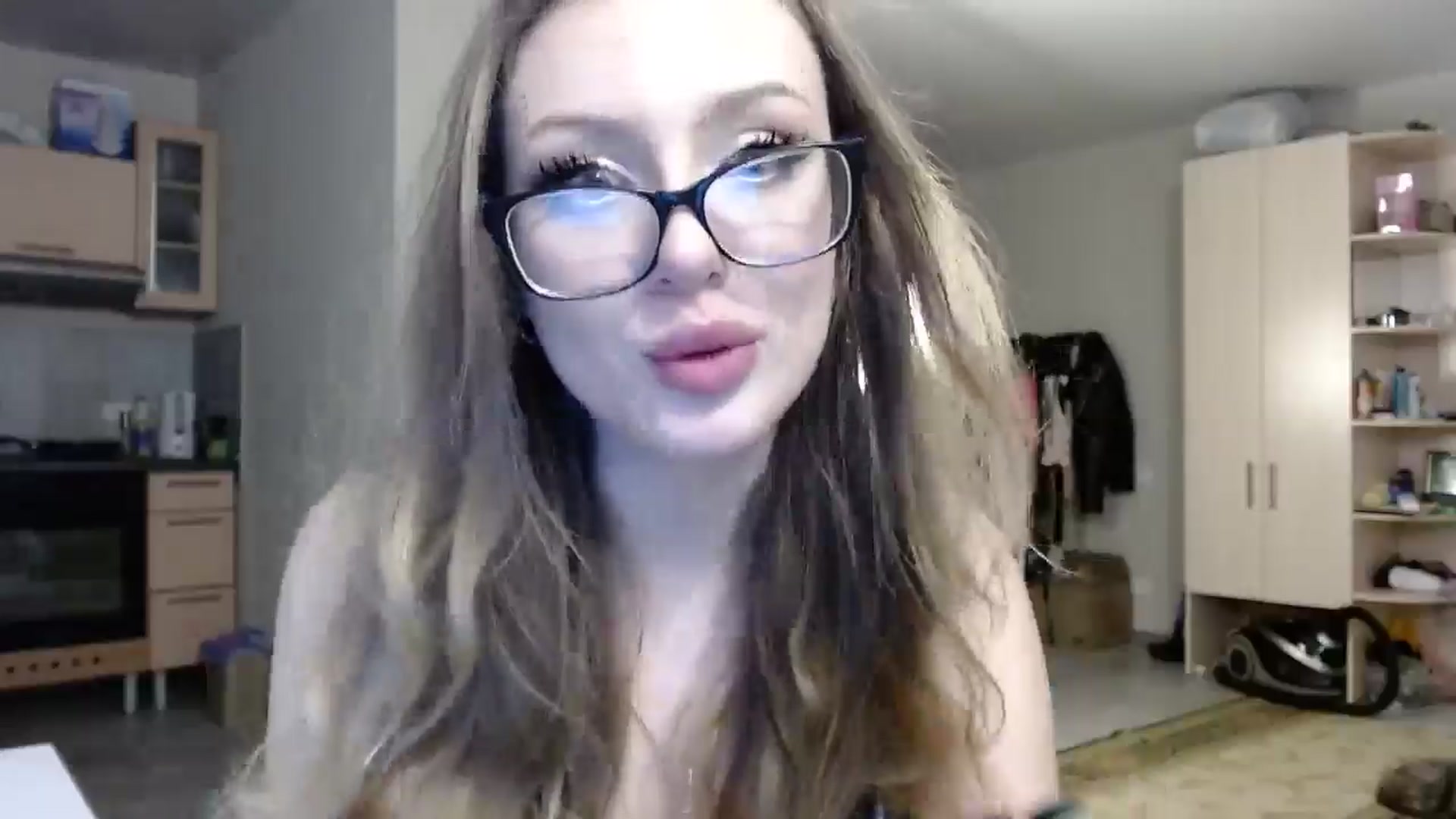 Gallery image thumbnail from YaeMiko's myfreecams stream on, 06/05/2025, 01:28 image 18 of 20