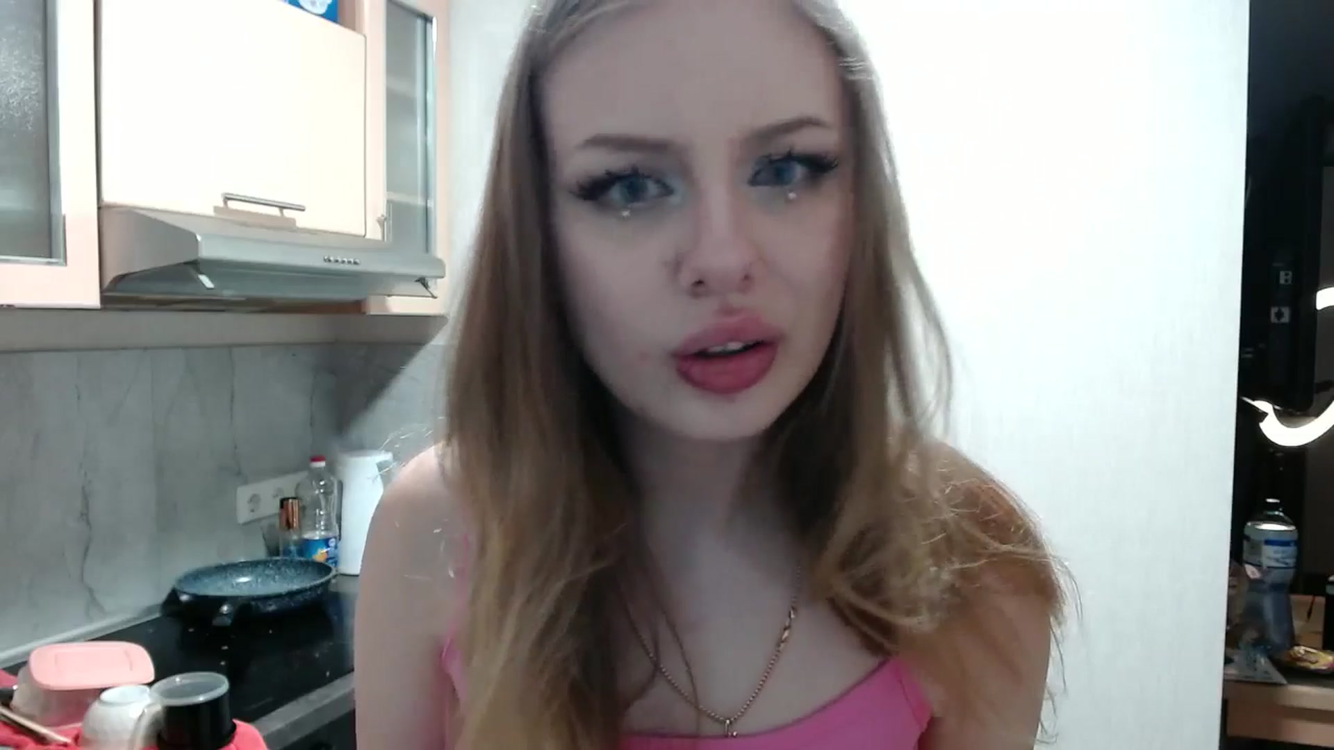 Gallery image thumbnail from YaeMiko's myfreecams stream on, 06/21/2025, 01:50 image 13 of 20