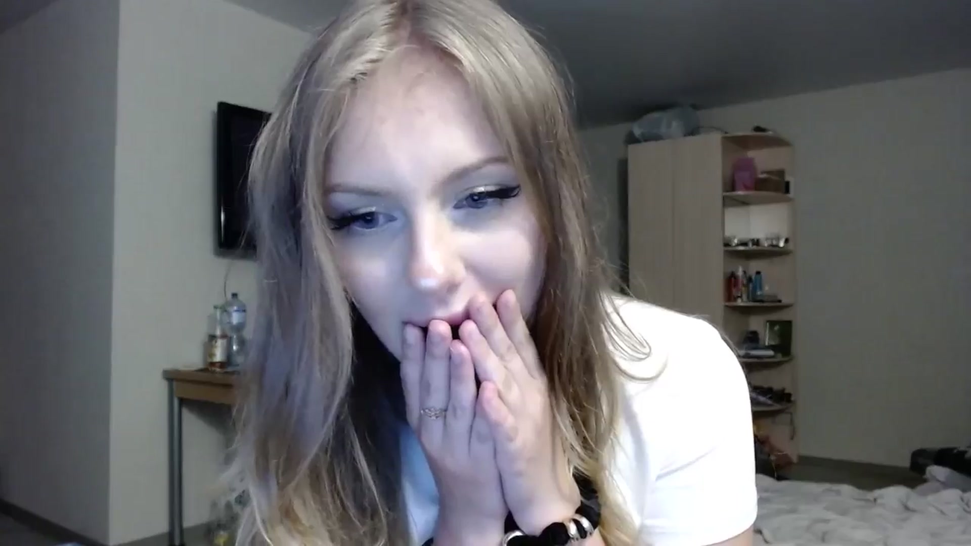Gallery image thumbnail from YaeMiko's myfreecams stream on, 07/11/2025, 21:40 image 9 of 20