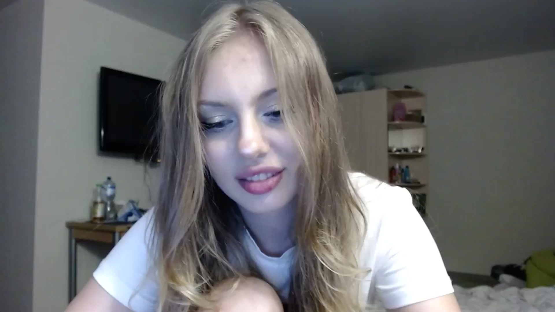 Gallery image thumbnail from YaeMiko's myfreecams stream on, 07/11/2025, 21:40 image 16 of 20