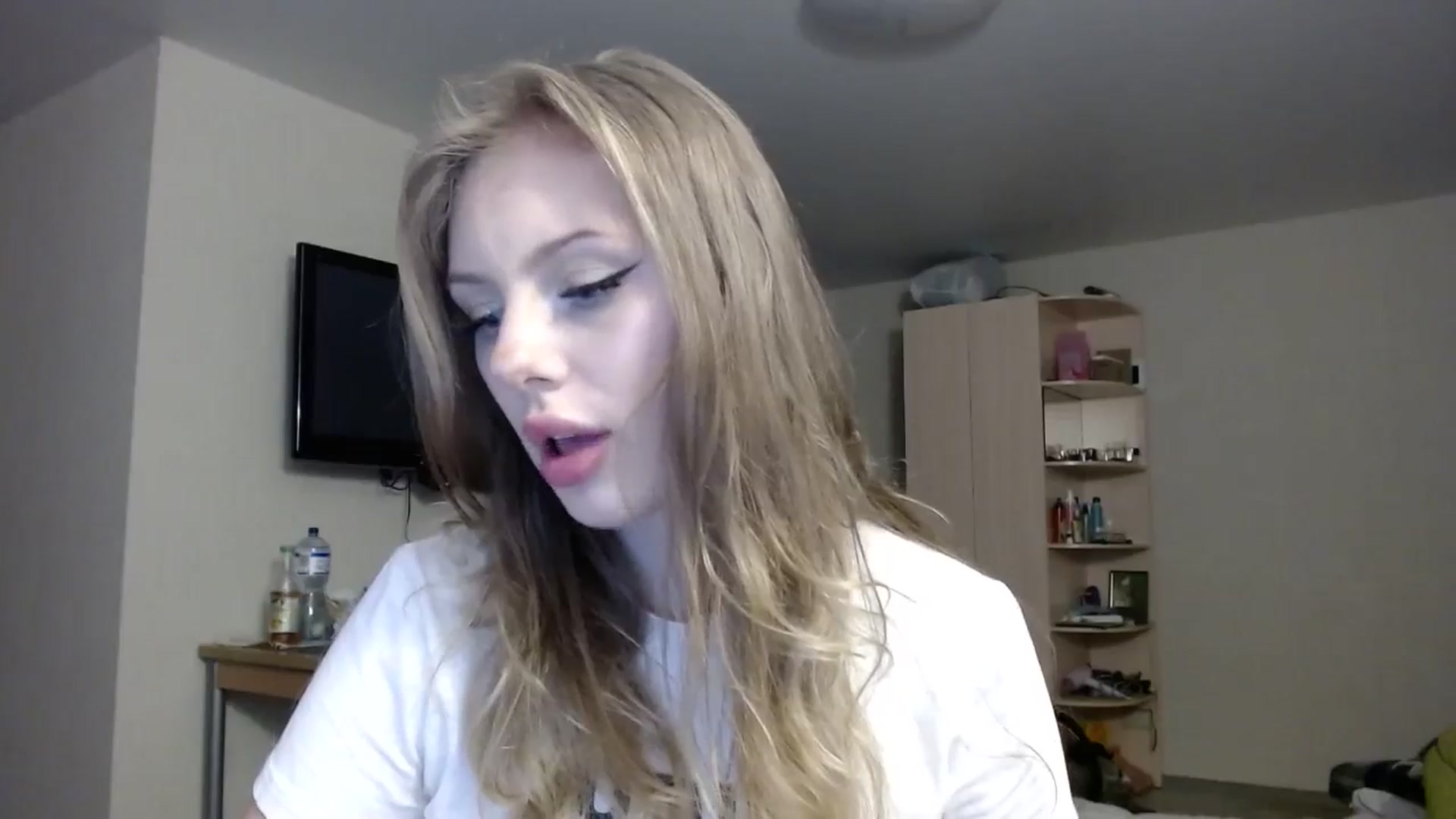 Gallery image thumbnail from YaeMiko's myfreecams stream on, 07/11/2025, 21:40 image 3 of 20