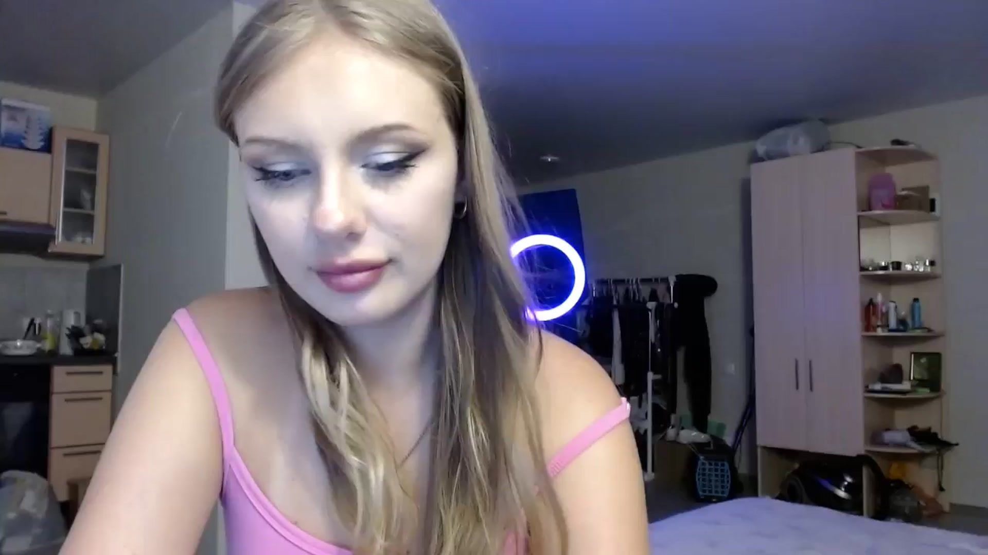 Gallery image thumbnail from YaeMiko's myfreecams stream on, 07/29/2025, 24:23 image 9 of 20