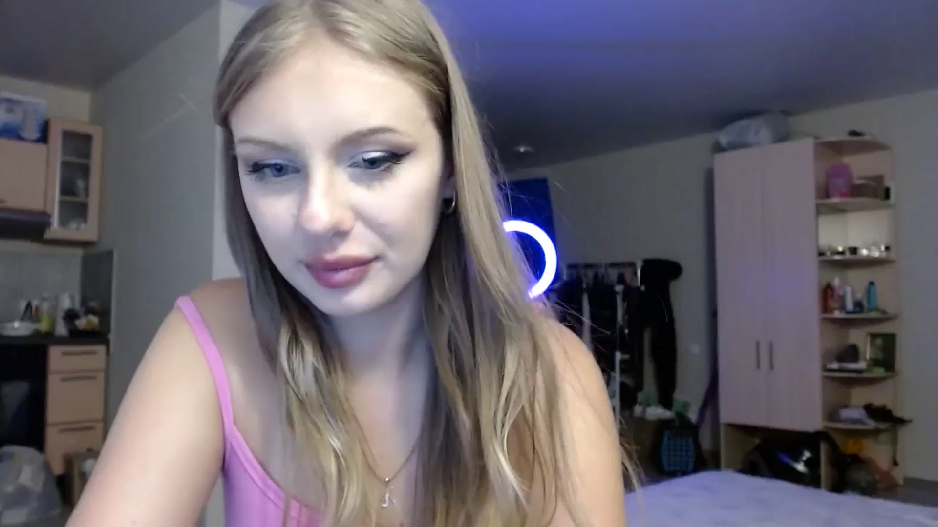 Gallery image thumbnail from YaeMiko's myfreecams stream on, 07/29/2025, 24:23 image 18 of 20