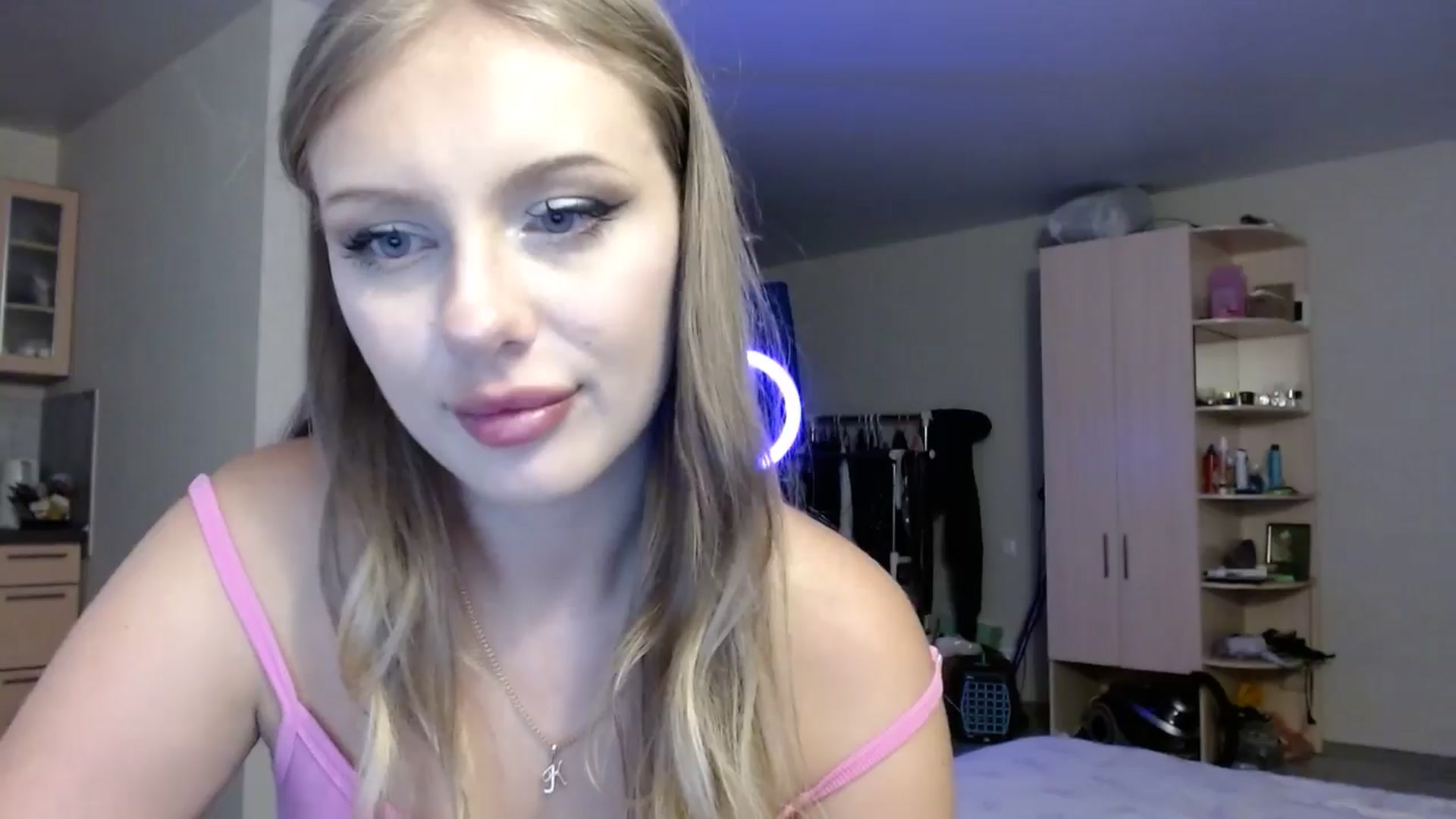 Gallery image thumbnail from YaeMiko's myfreecams stream on, 07/29/2025, 24:23 image 5 of 20