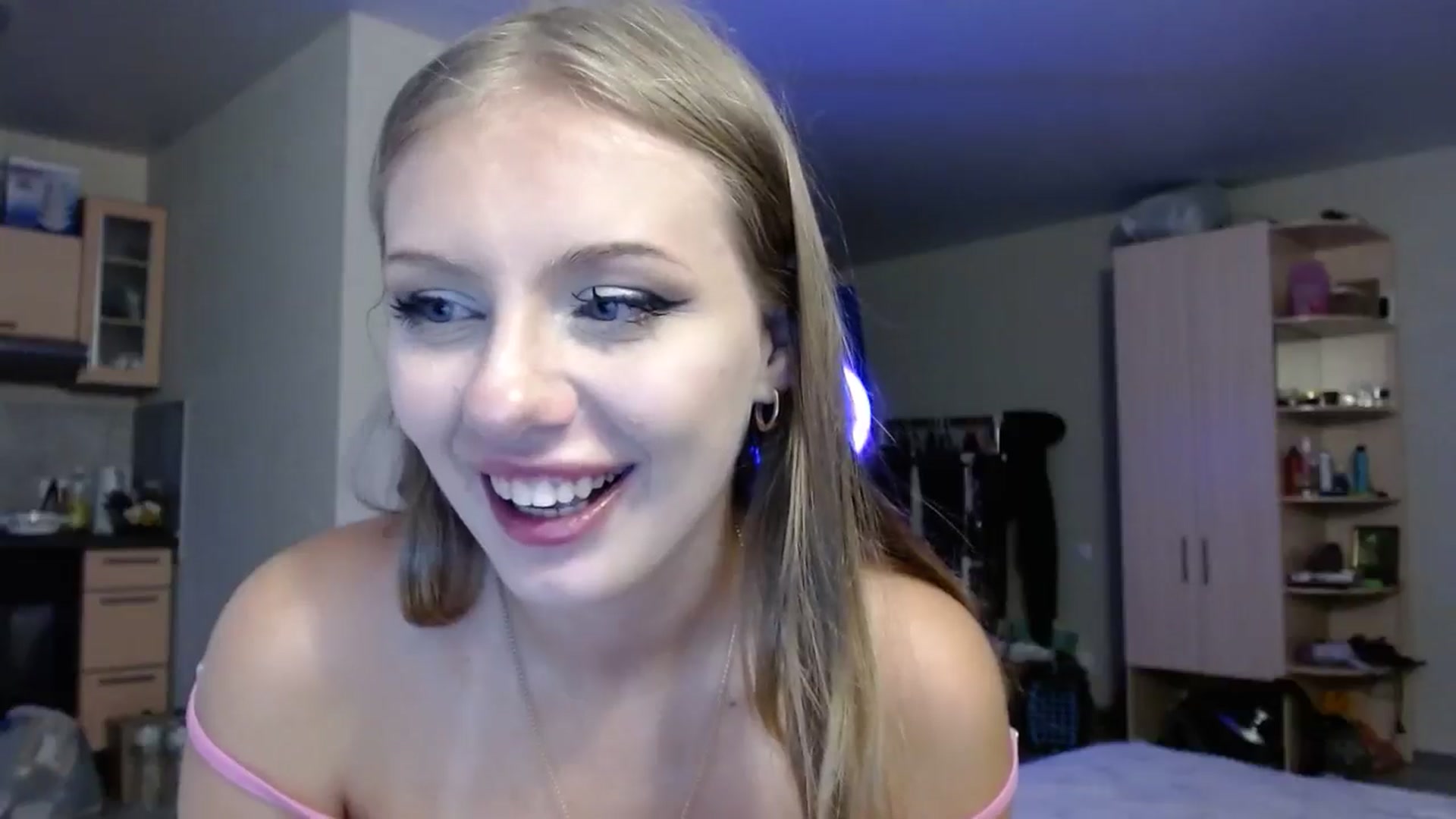 Gallery image thumbnail from YaeMiko's myfreecams stream on, 07/29/2025, 03:09 image 12 of 20