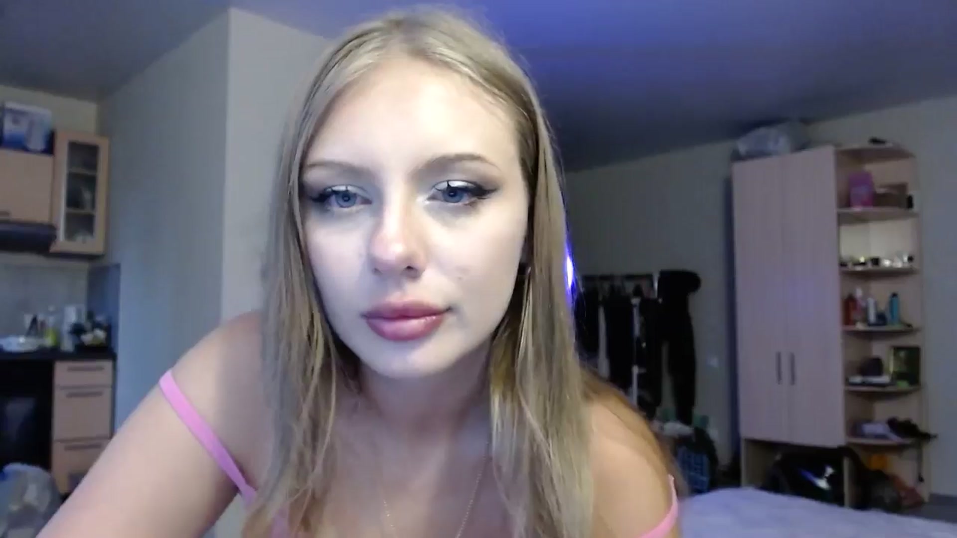 Gallery image thumbnail from YaeMiko's myfreecams stream on, 07/29/2025, 03:09 image 14 of 20