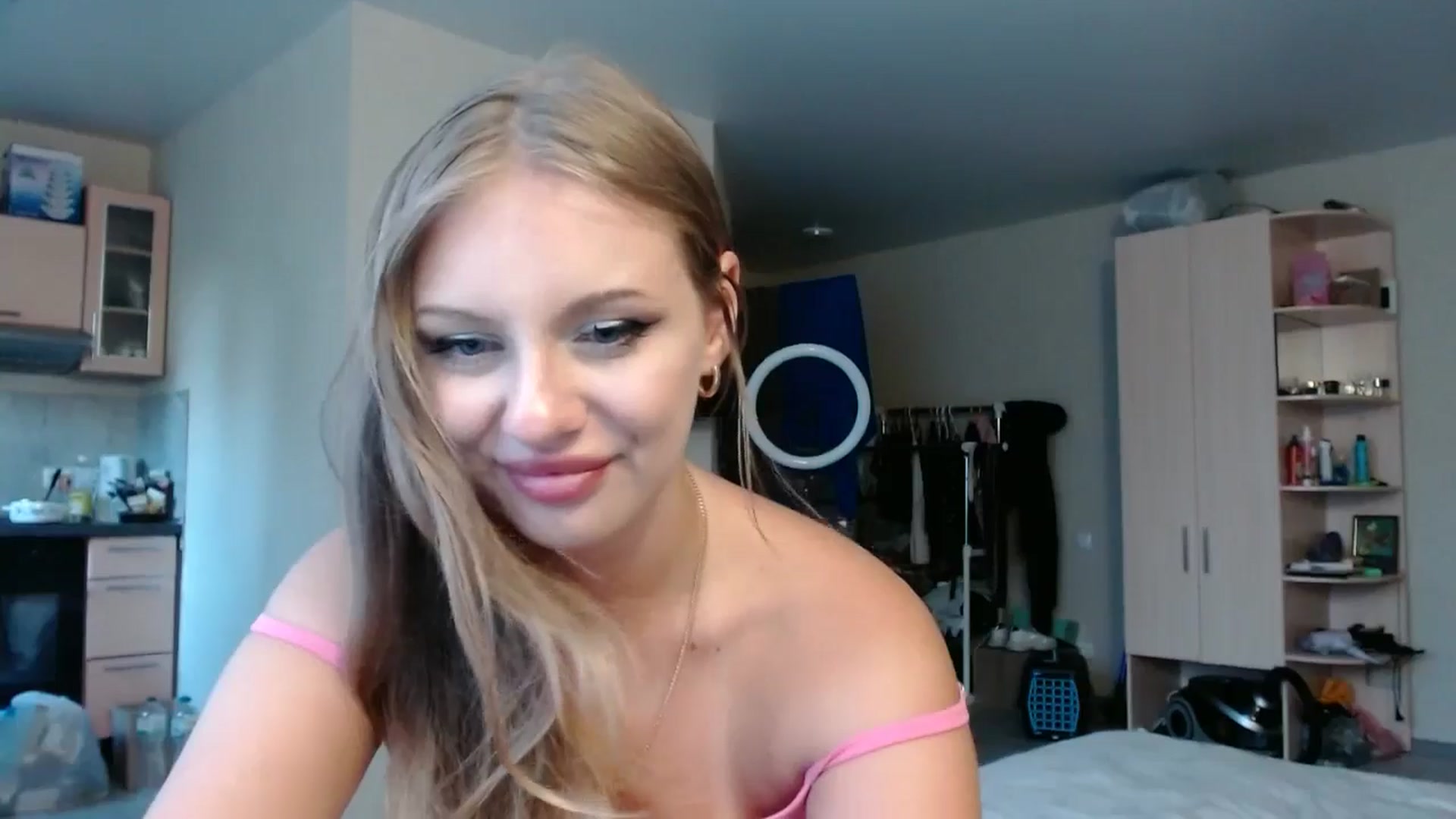 Gallery image thumbnail from YaeMiko's myfreecams stream on, 07/29/2025, 03:09 image 19 of 20