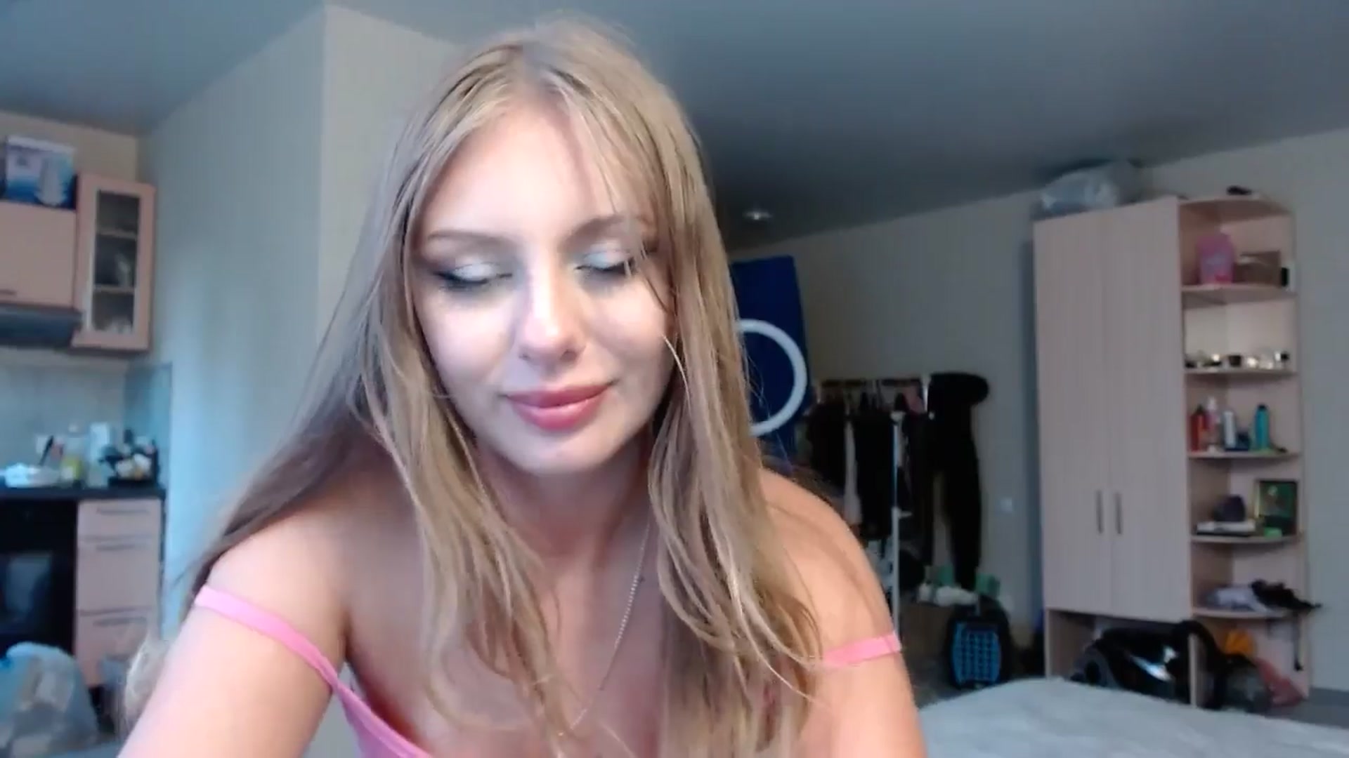 Gallery image thumbnail from YaeMiko's myfreecams stream on, 07/29/2025, 03:09 image 17 of 20