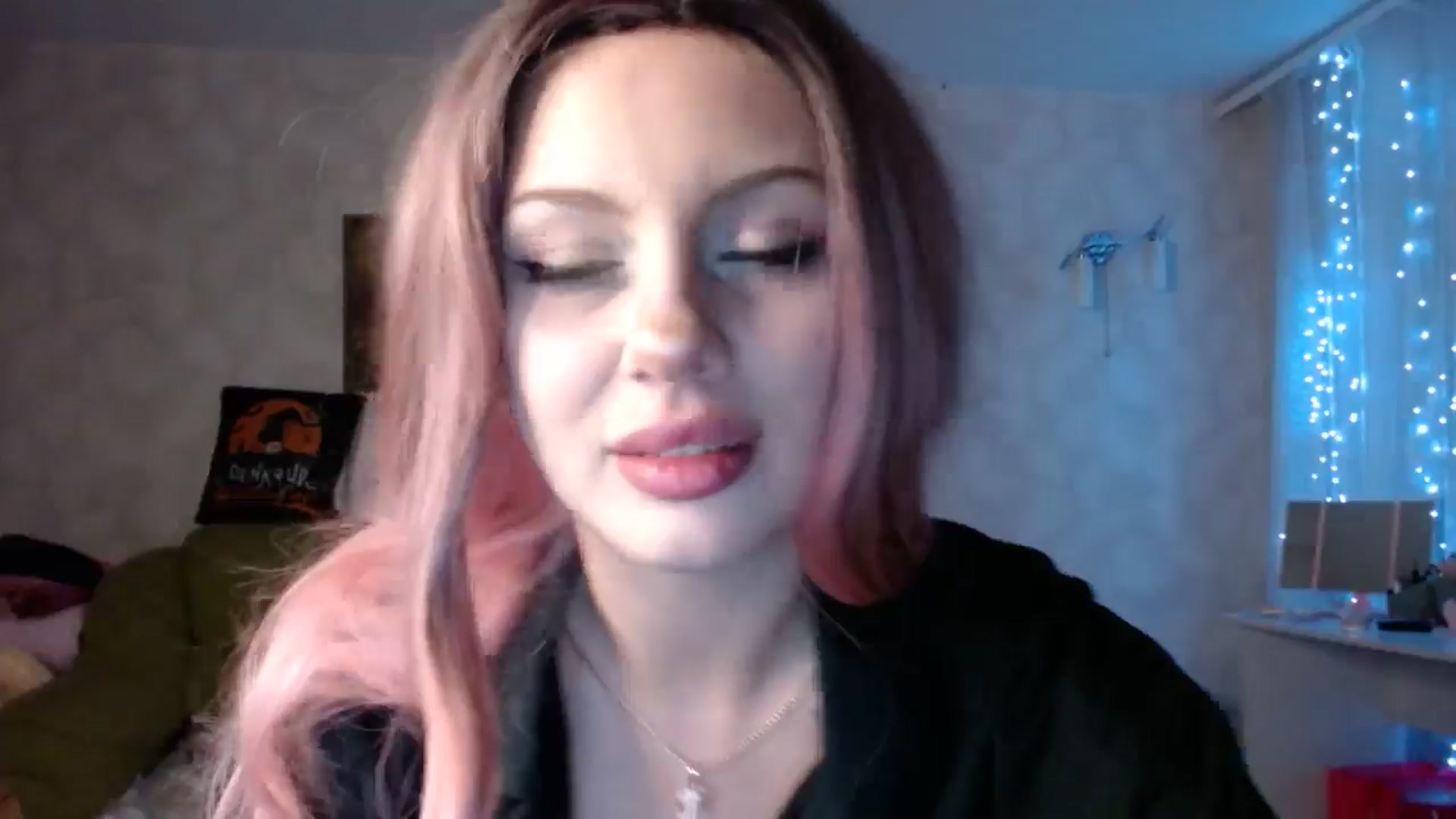 Gallery image thumbnail from YaeMiko's myfreecams stream on, 08/05/2025, 24:01 image 10 of 20