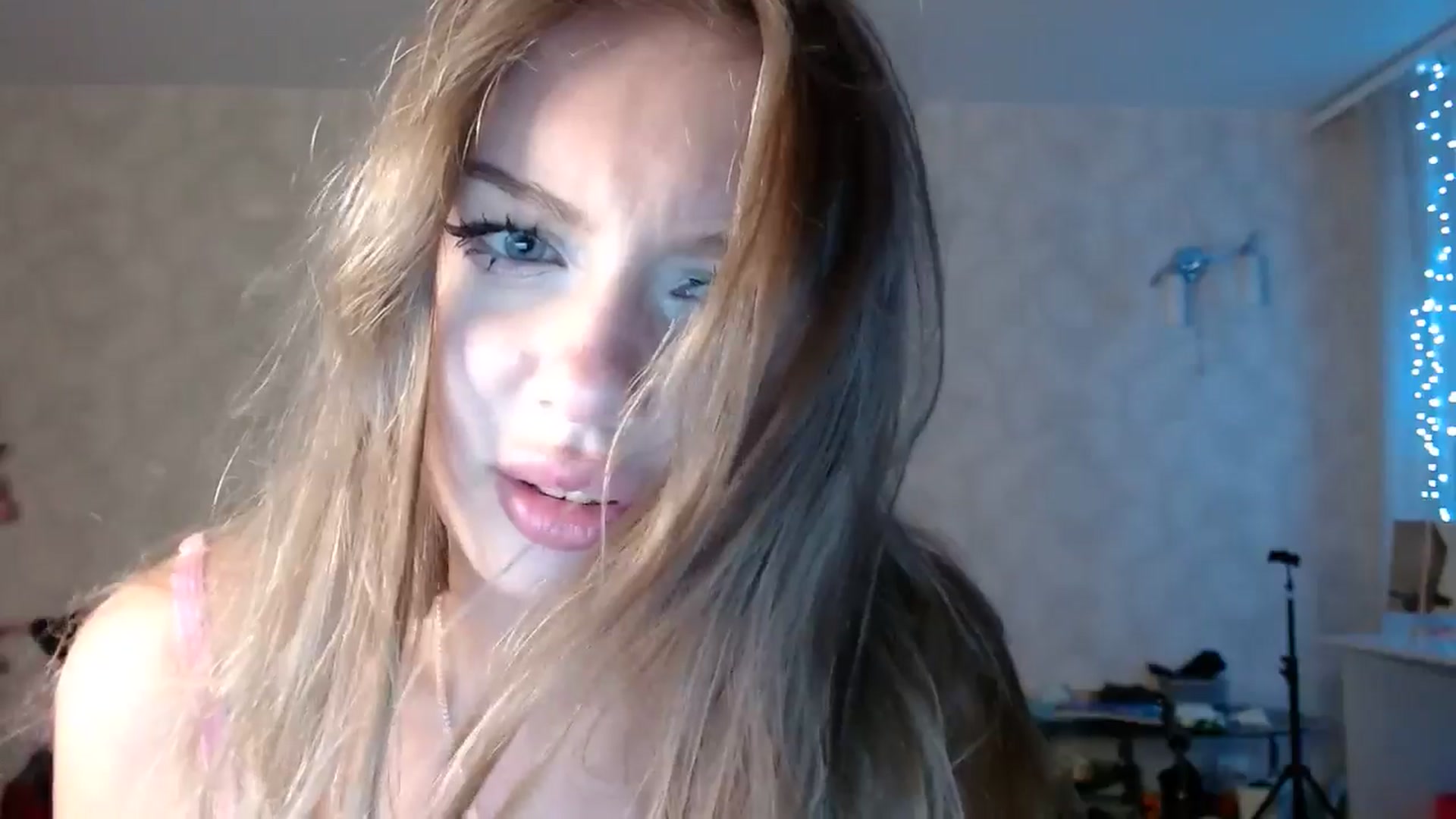 Gallery image thumbnail from YaeMiko's myfreecams stream on, 08/31/2025, 23:24 image 4 of 20