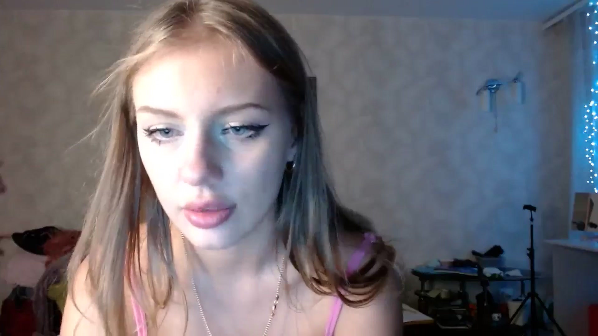 Gallery image thumbnail from YaeMiko's myfreecams stream on, 09/01/2025, 24:12 image 17 of 20