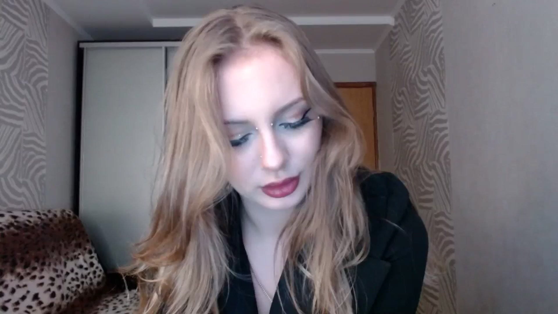 Gallery image thumbnail from YaeMiko's myfreecams stream on, 10/14/2025, 06:33 image 8 of 20
