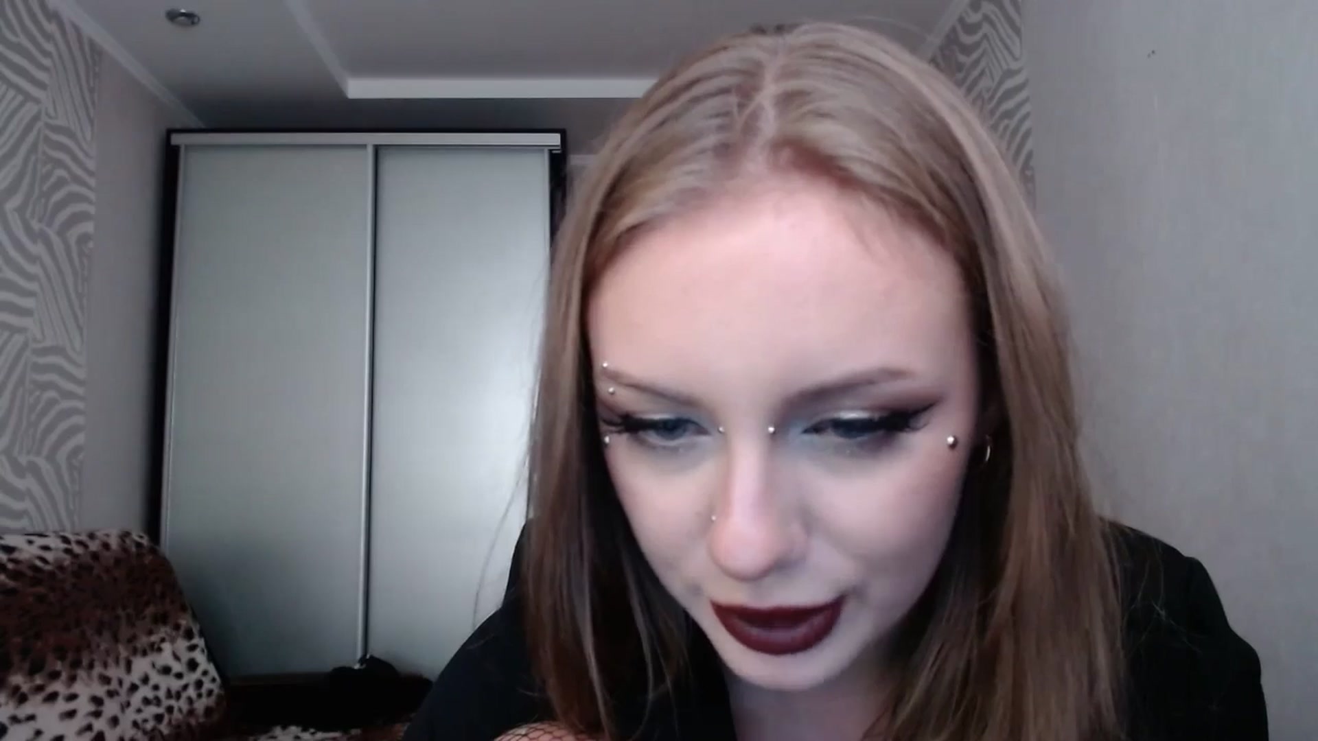 Gallery image thumbnail from YaeMiko's myfreecams stream on, 10/14/2025, 06:33 image 18 of 20
