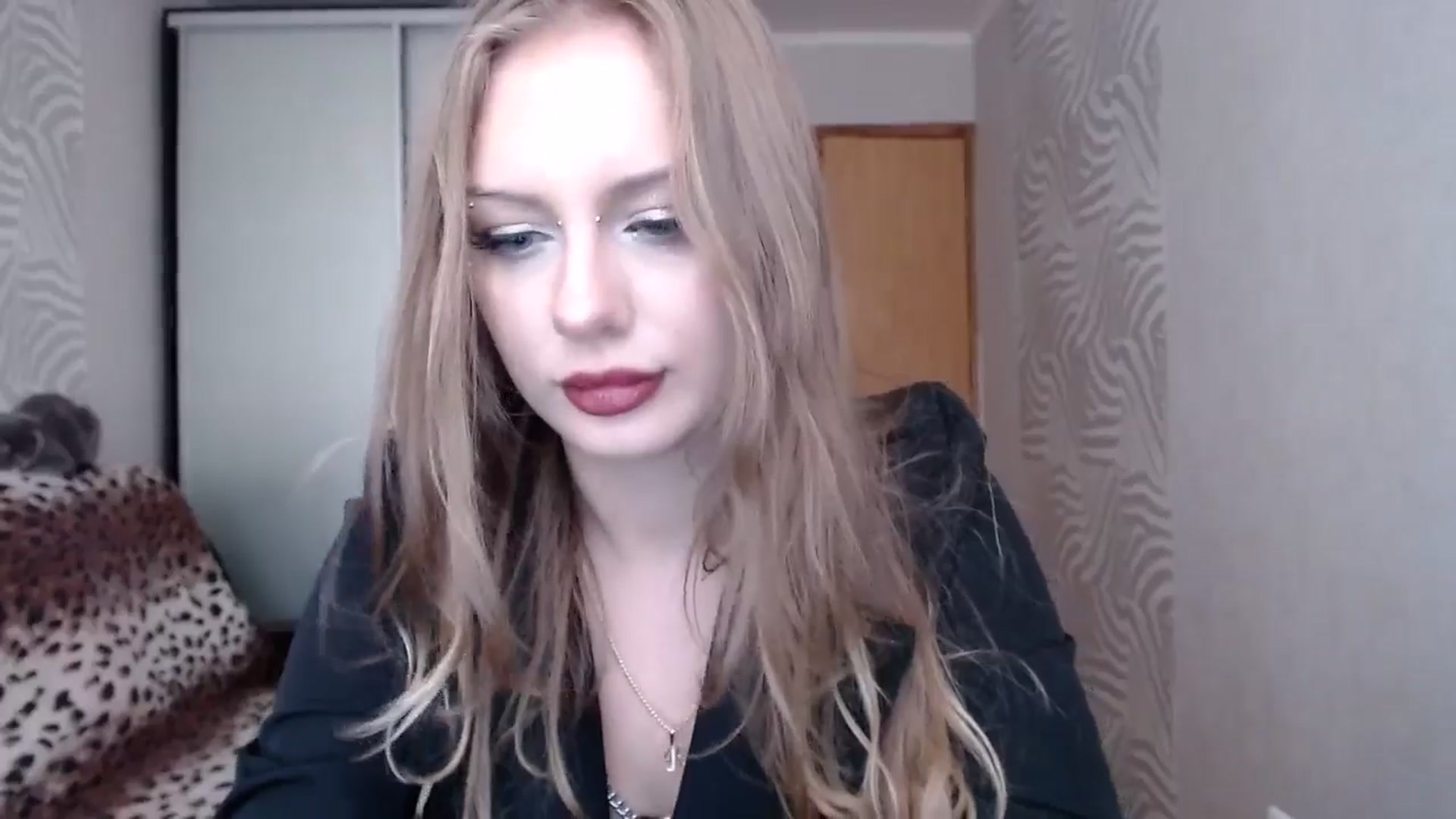Gallery image thumbnail from YaeMiko's myfreecams stream on, 10/14/2025, 08:30 image 19 of 20