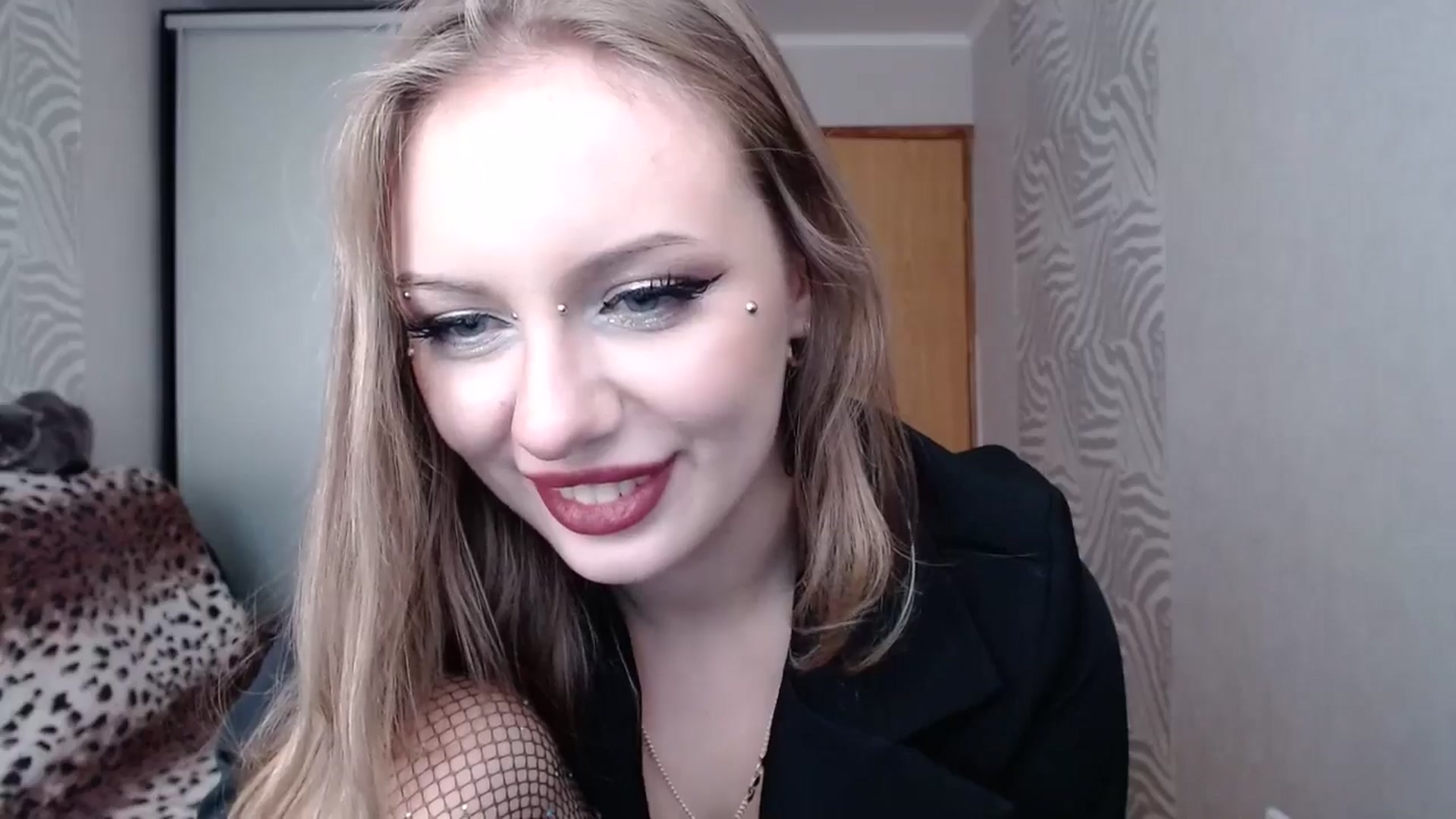 Gallery image thumbnail from YaeMiko's myfreecams stream on, 10/14/2025, 08:30 image 11 of 20