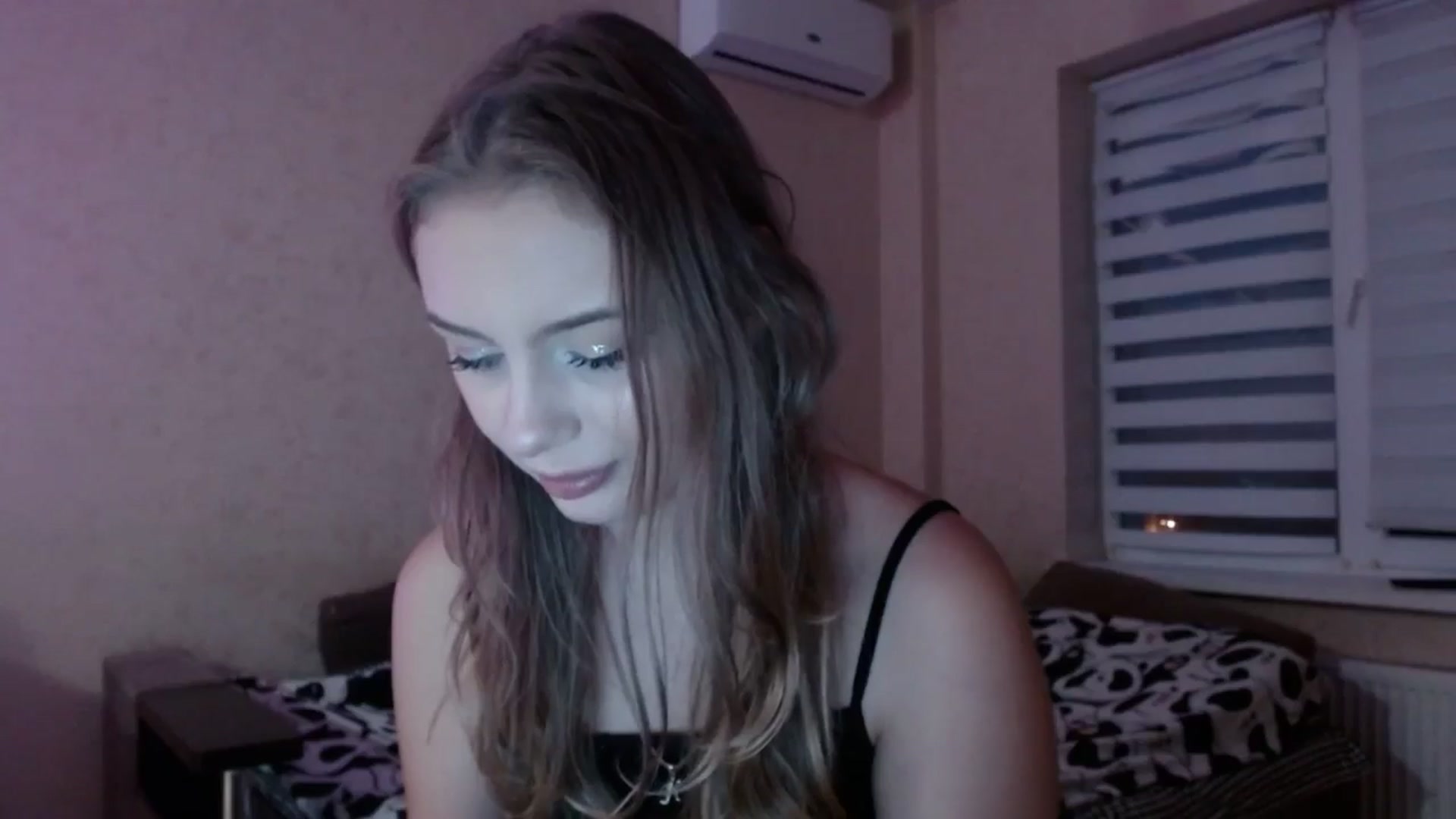 Gallery image thumbnail from YaeMiko's myfreecams stream on, 11/12/2025, 14:42 image 17 of 20