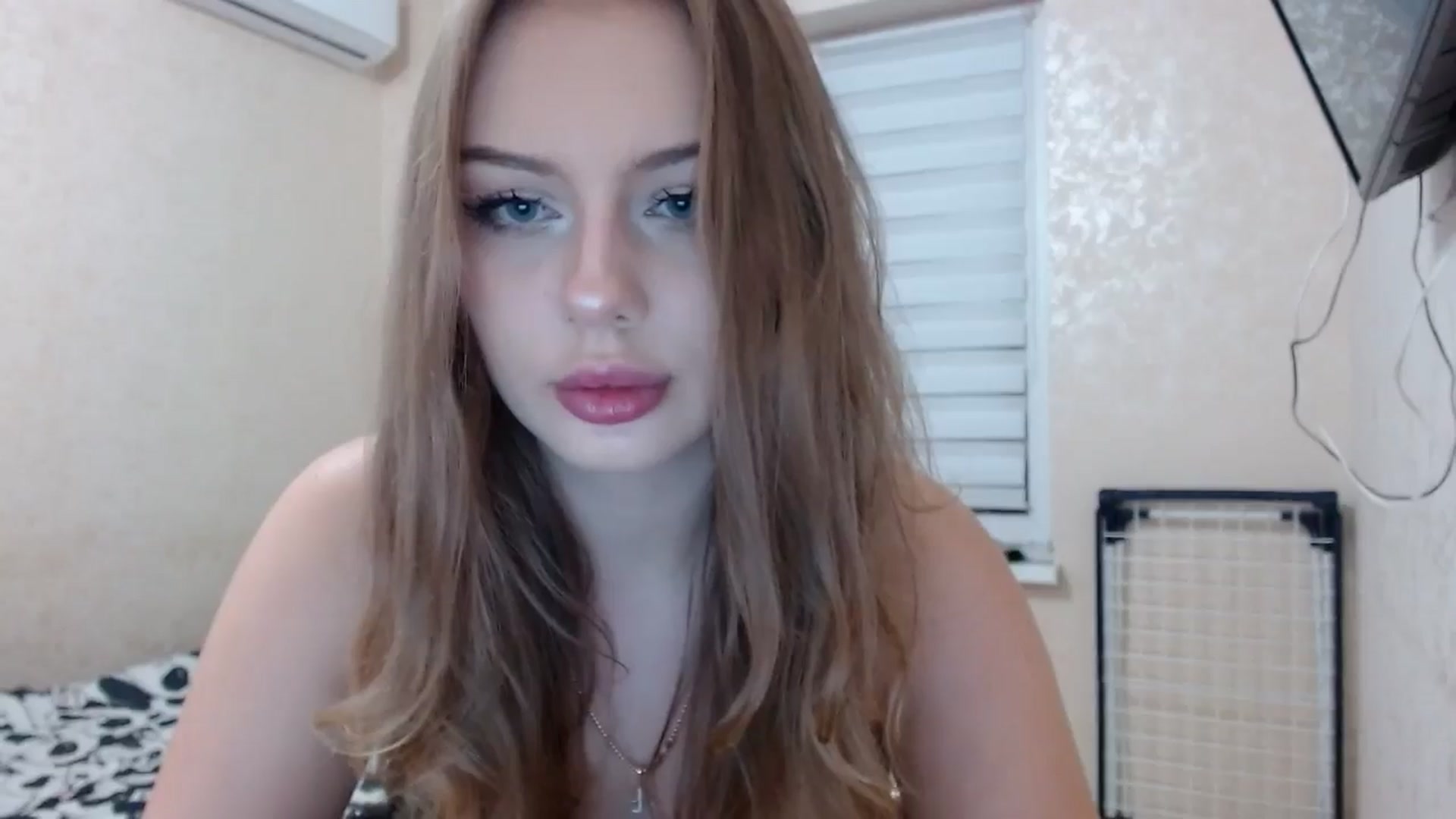 Gallery image thumbnail from YaeMiko's myfreecams stream on, 11/13/2025, 15:08 image 13 of 20