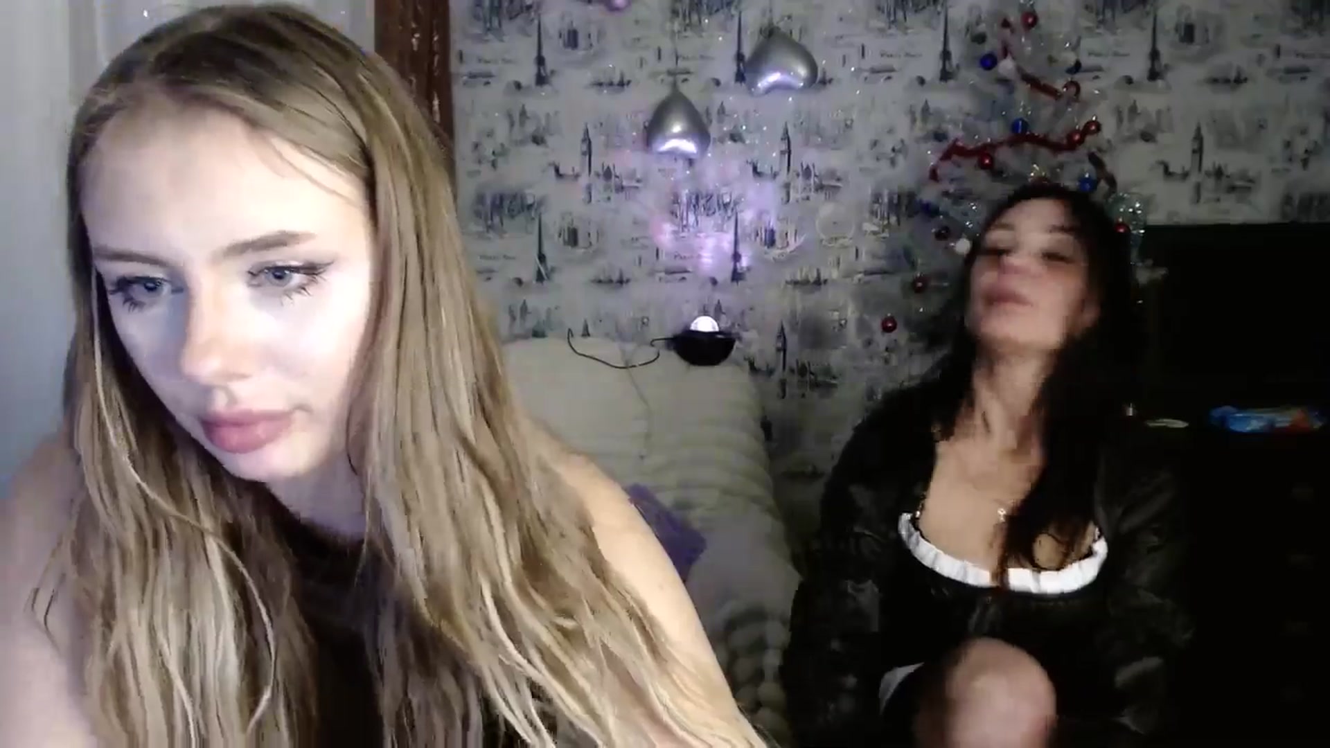 Gallery image thumbnail from YaeMiko's myfreecams stream on, 12/30/2025, 24:41 image 17 of 20