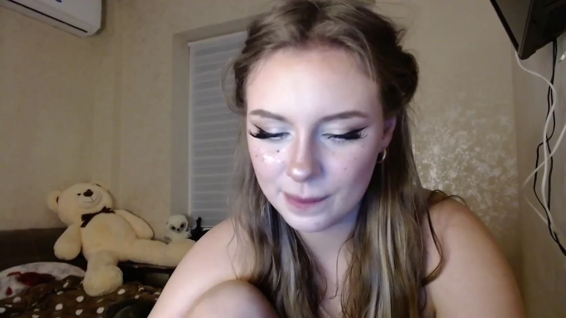Gallery image thumbnail from YaeMiko's myfreecams stream on, 02/28/2026, 16:35 image 4 of 20