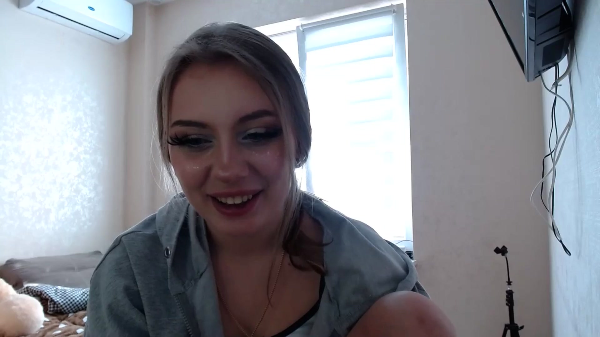 Gallery image thumbnail from YaeMiko's myfreecams stream on, 03/21/2026, 11:54 image 17 of 20