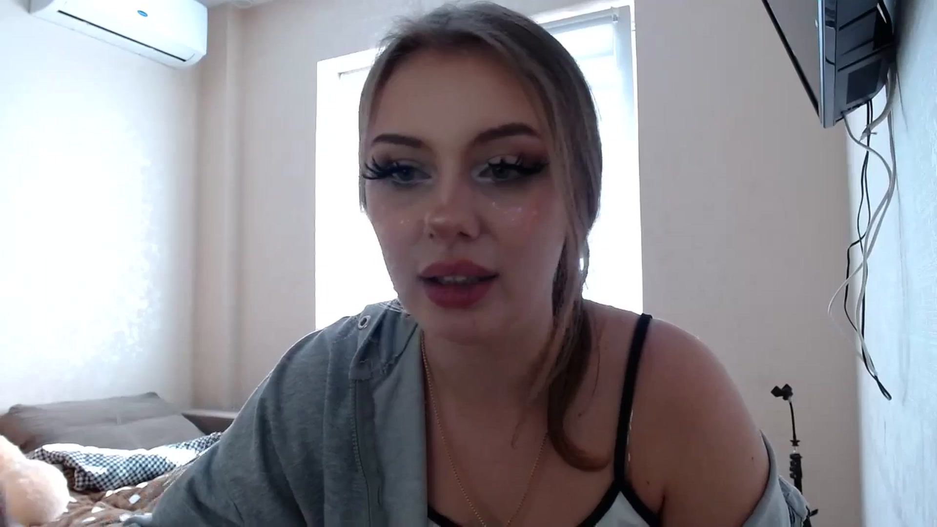 Gallery image thumbnail from YaeMiko's myfreecams stream on, 03/21/2026, 11:54 image 10 of 20