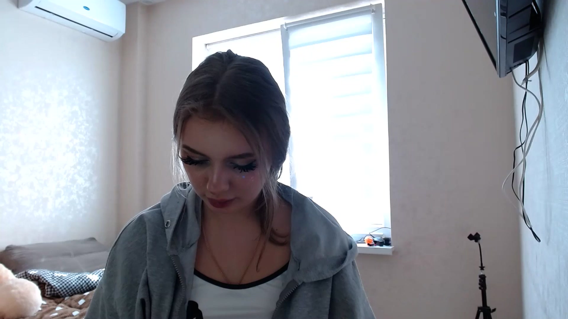 Gallery image thumbnail from YaeMiko's myfreecams stream on, 03/21/2026, 11:54 image 15 of 20