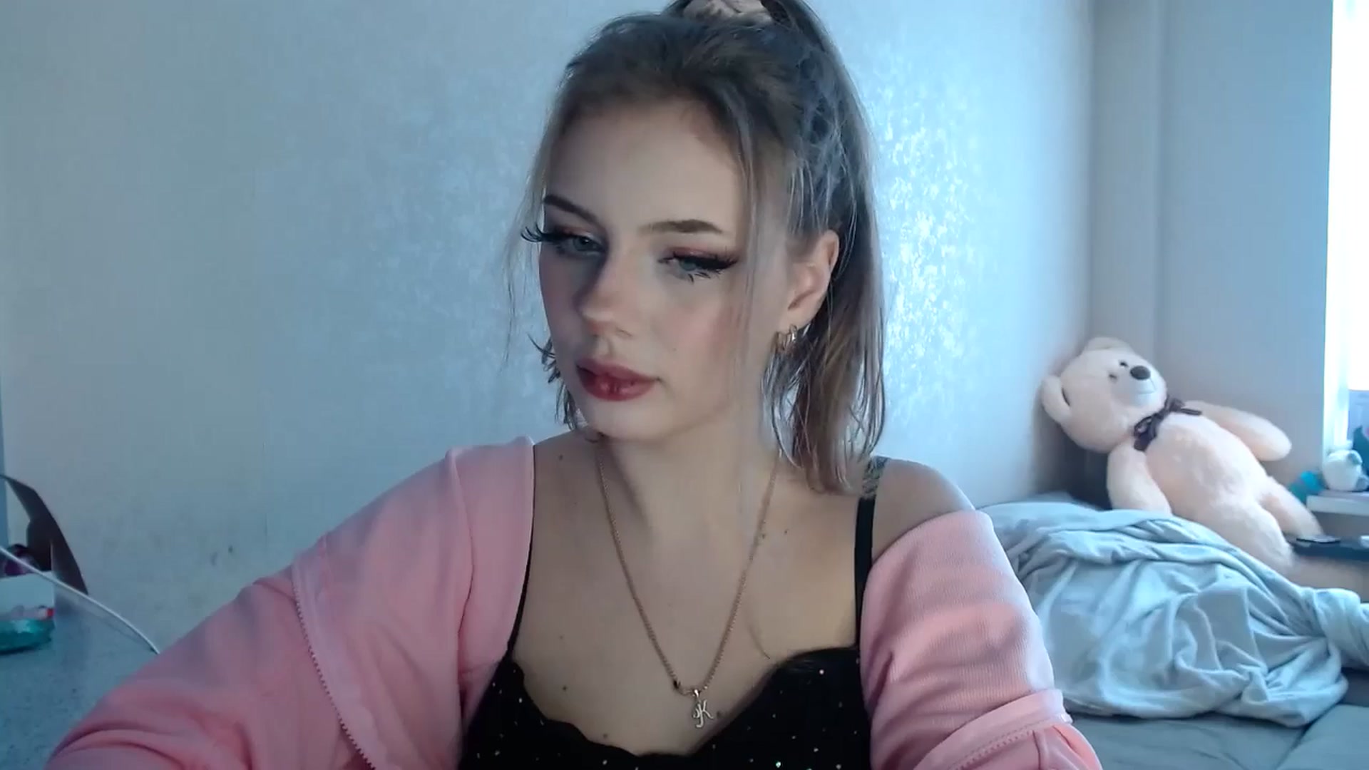 Gallery image thumbnail from YaeMiko's myfreecams stream on, 03/30/2026, 13:42 image 6 of 20
