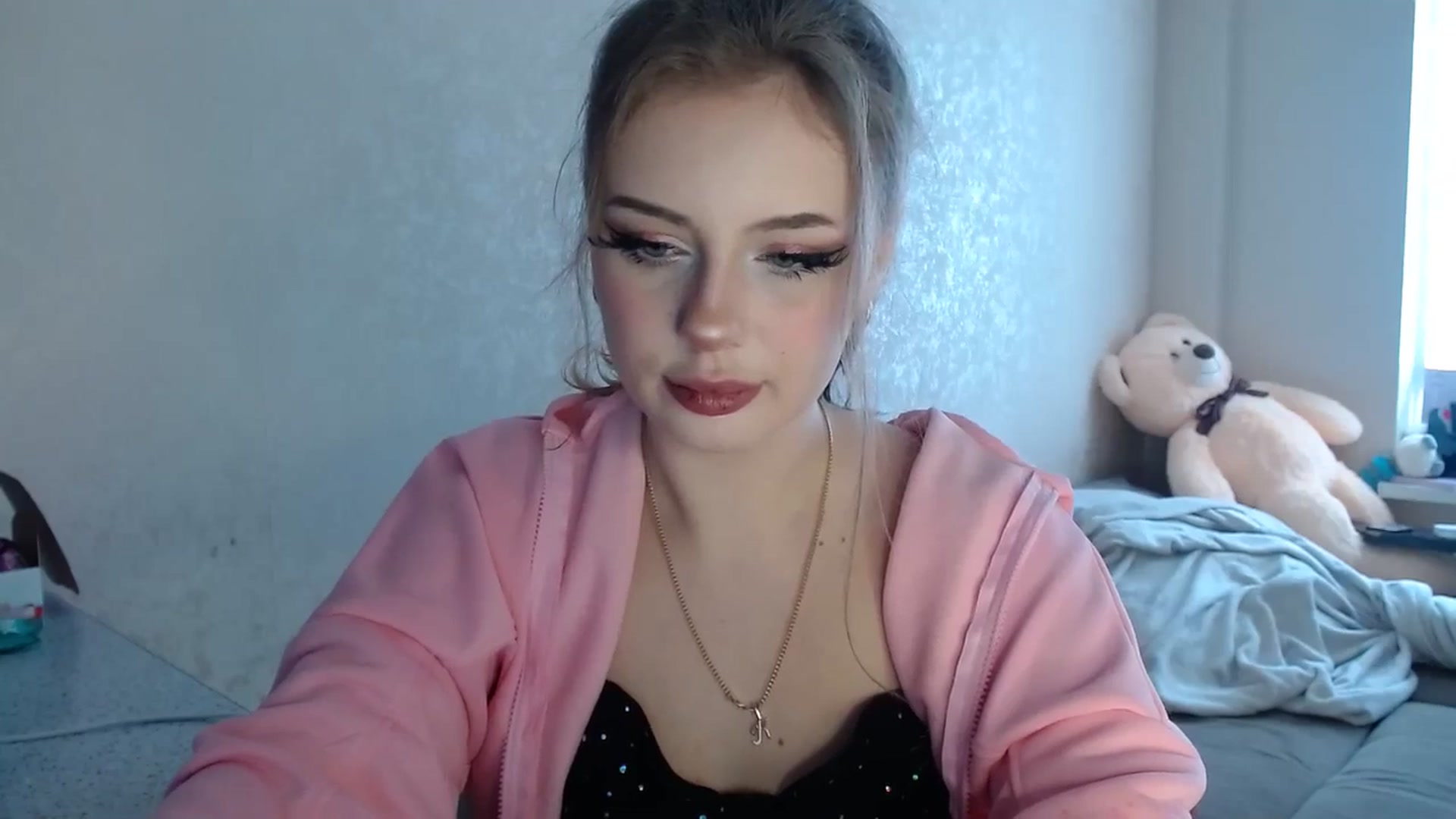 Gallery image thumbnail from YaeMiko's myfreecams stream on, 03/30/2026, 14:15 image 12 of 20