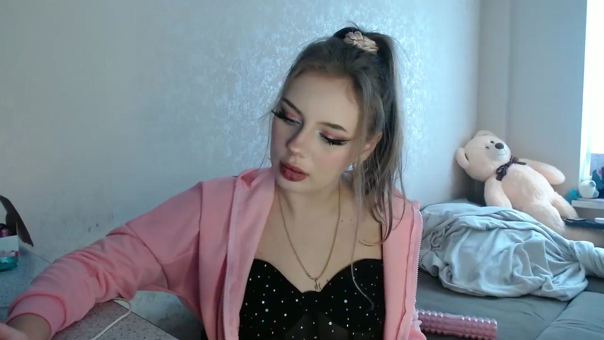 Gallery image thumbnail from YaeMiko's myfreecams stream on, 03/30/2026, 14:15 image 11 of 20