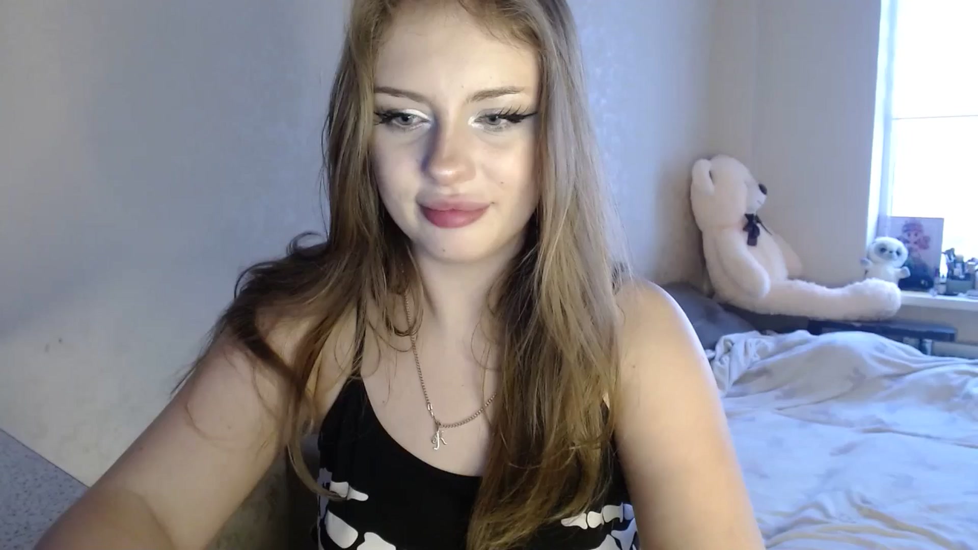 Gallery image thumbnail from YaeMiko's myfreecams stream on, 05/05/2026, 17:17 image 6 of 20