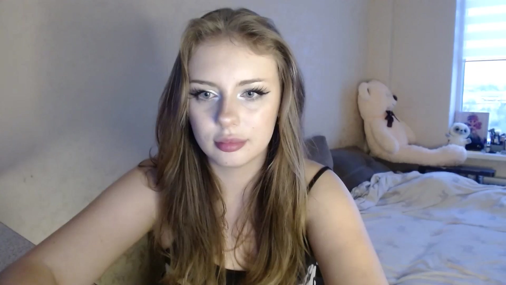 Gallery image thumbnail from YaeMiko's myfreecams stream on, 05/05/2026, 17:17 image 13 of 20