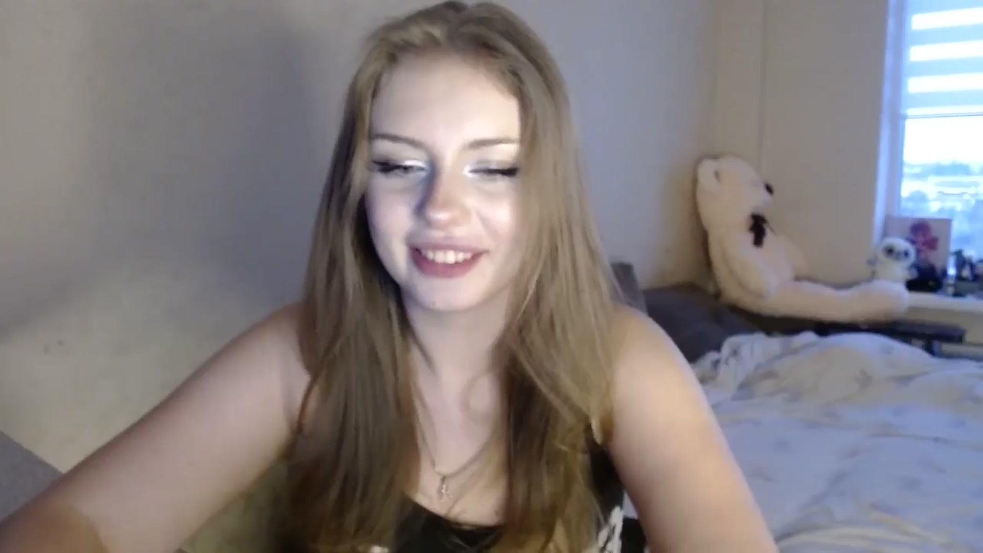 Gallery image thumbnail from YaeMiko's myfreecams stream on, 05/05/2026, 17:17 image 15 of 20