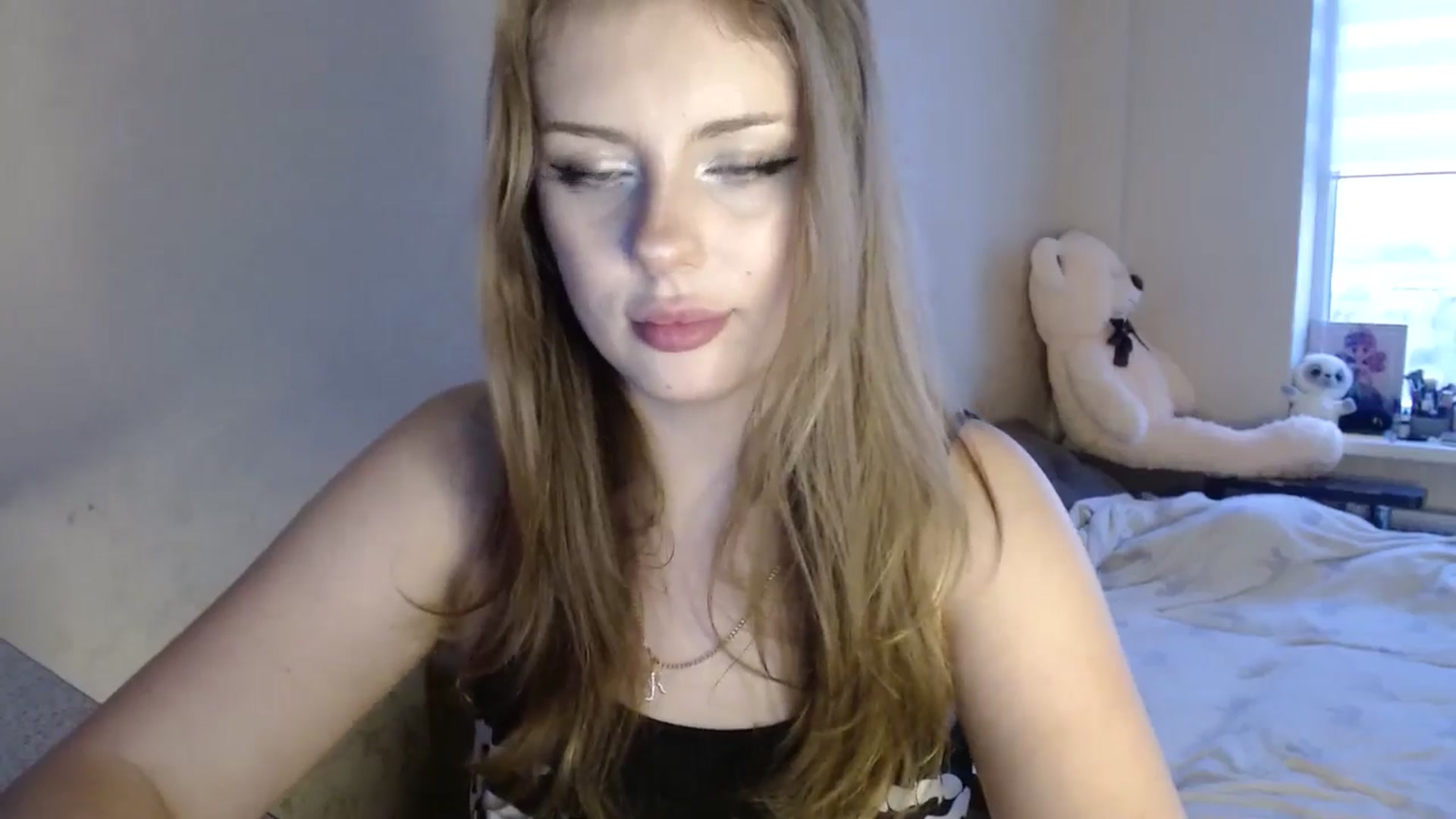 Gallery image thumbnail from YaeMiko's myfreecams stream on, 05/05/2026, 17:17 image 11 of 20