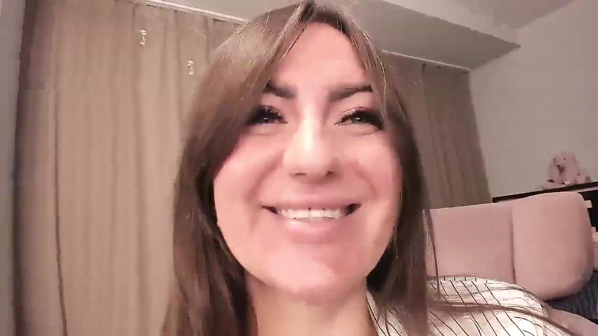 Gallery image thumbnail from YalaTerryy's myfreecams stream on, 10/20/2023, 07:37 image 20 of 20