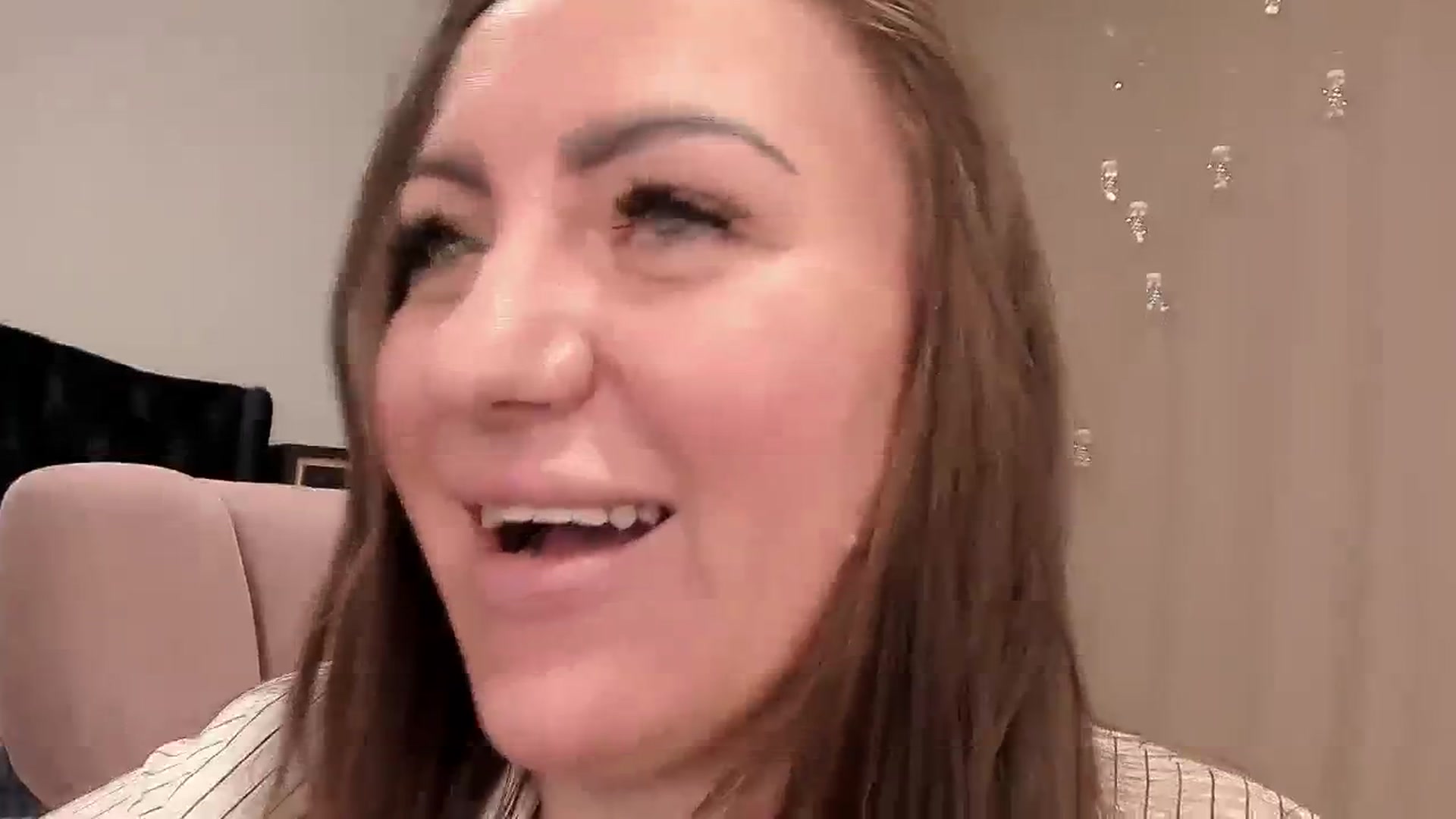 Gallery image thumbnail from YalaTerryy's myfreecams stream on, 11/21/2023, 12:34 image 16 of 20