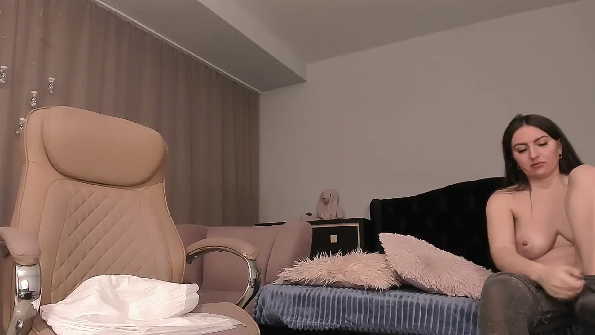 Gallery image thumbnail from YalaTerryy's myfreecams stream on, 01/05/2024, 11:41 image 8 of 20