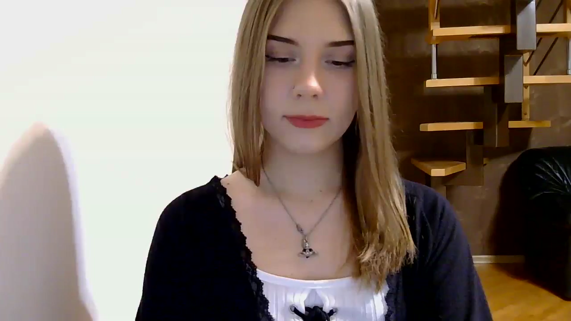 Gallery image thumbnail from YanaMeoww's myfreecams stream on, 03/31/2026, 17:50 image 17 of 20