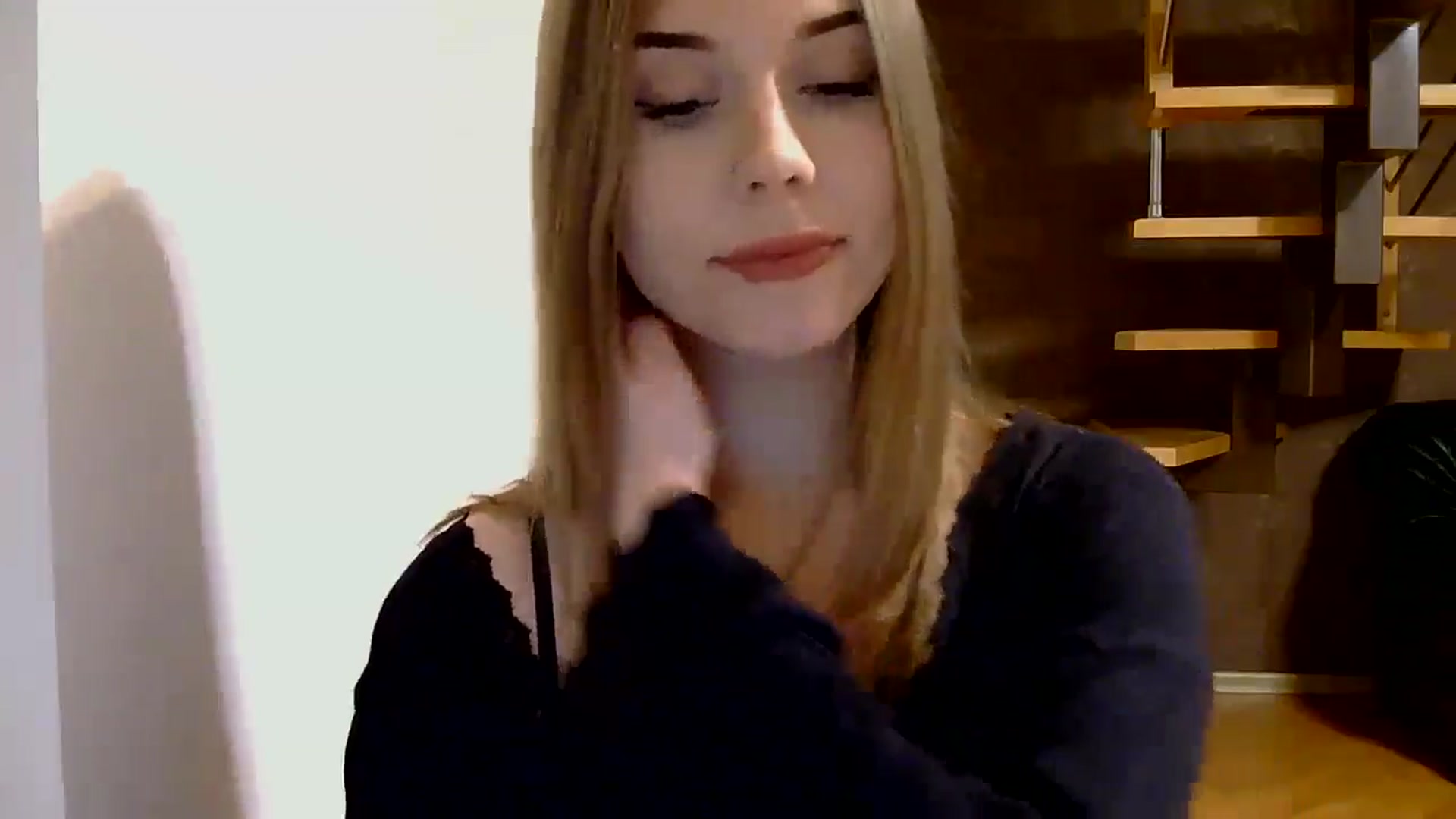 Gallery image thumbnail from YanaMeoww's myfreecams stream on, 04/06/2026, 18:47 image 7 of 20