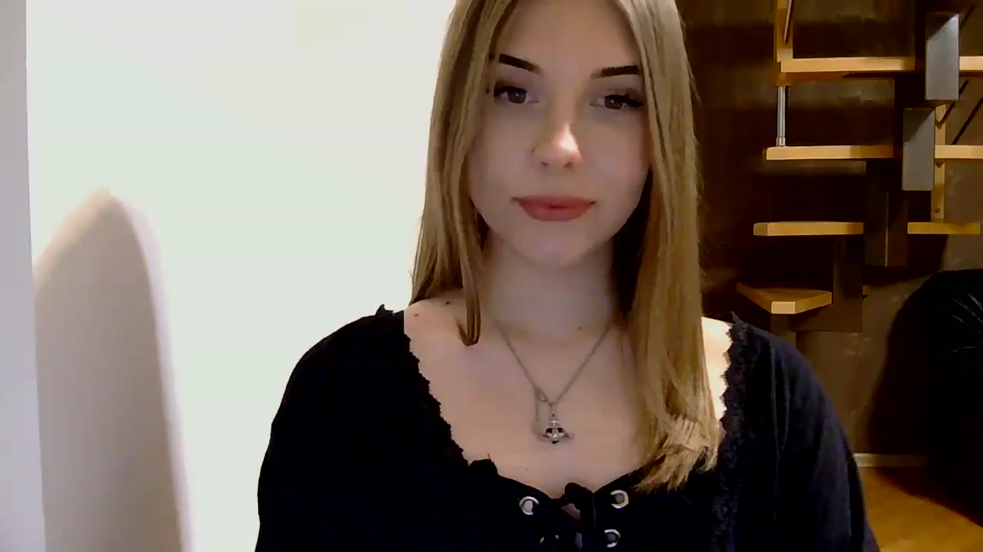 Gallery image thumbnail from YanaMeoww's myfreecams stream on, 04/06/2026, 18:47 image 4 of 20