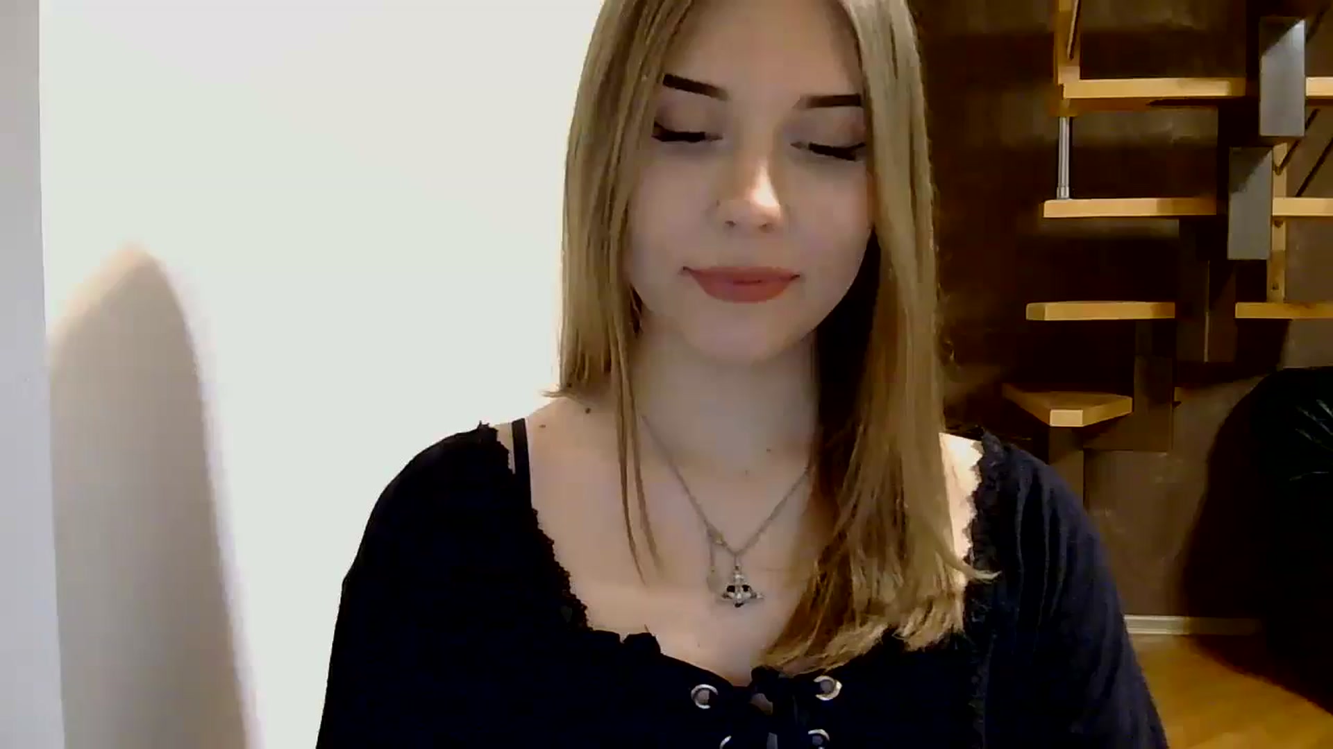 Gallery image thumbnail from YanaMeoww's myfreecams stream on, 04/06/2026, 18:47 image 17 of 20