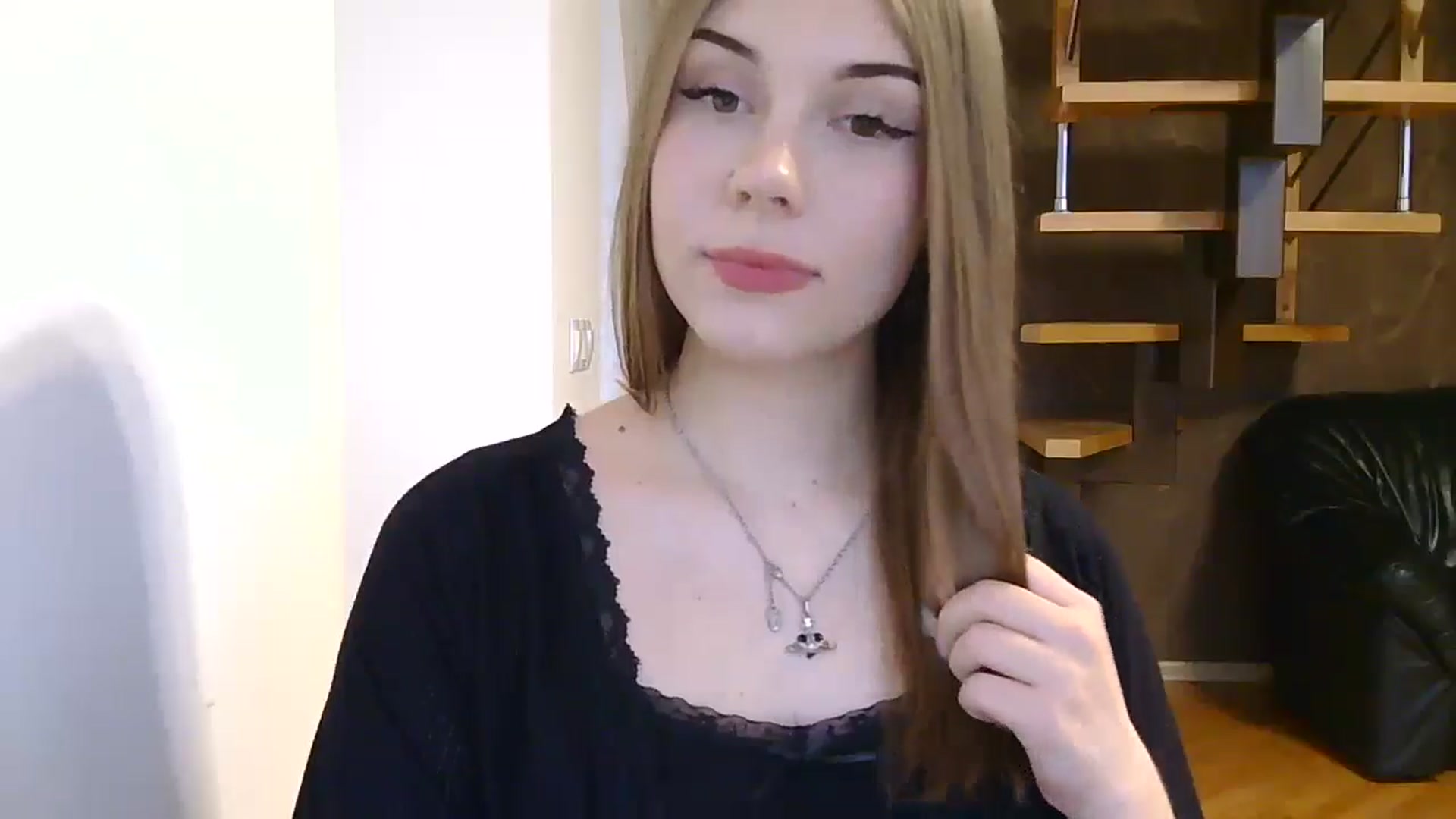 Gallery image thumbnail from YanaMeoww's myfreecams stream on, 04/07/2026, 16:03 image 14 of 20