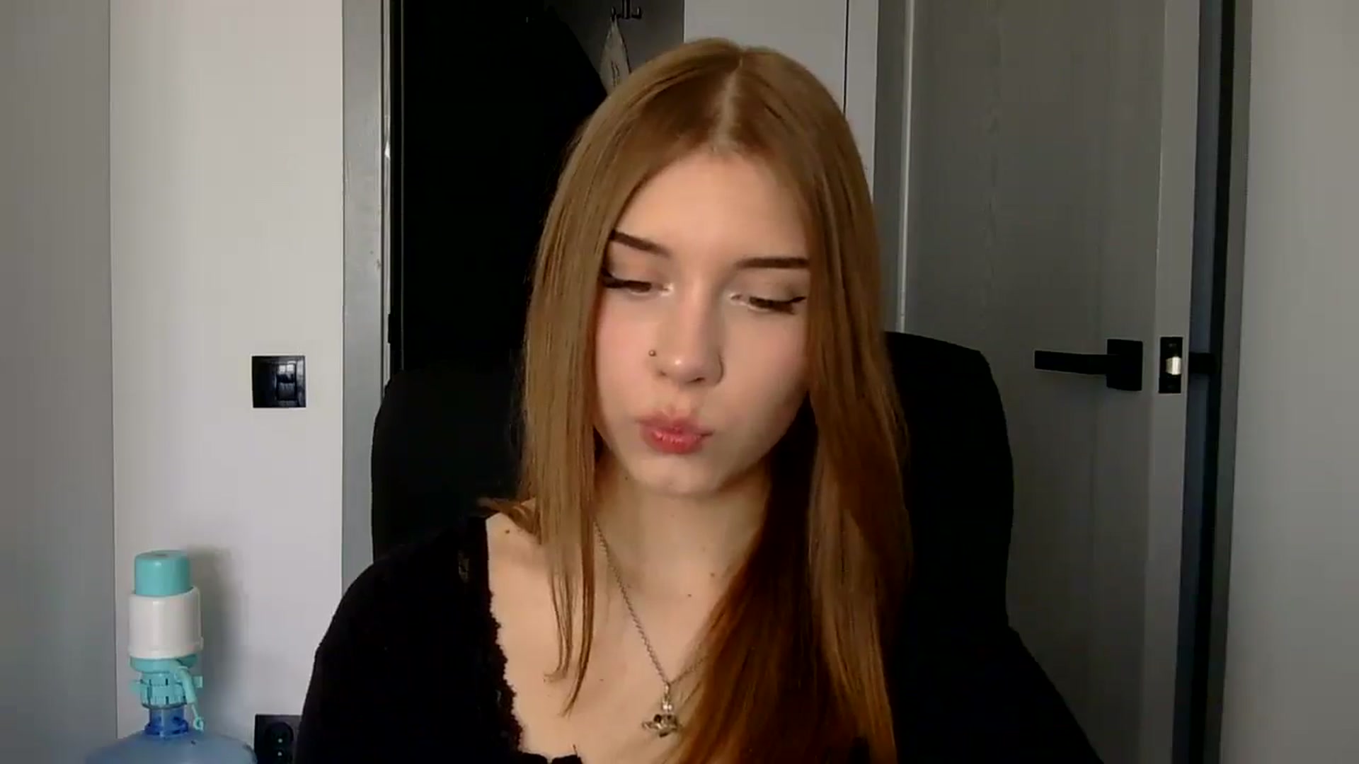 Gallery image thumbnail from YanaMeoww's myfreecams stream on, 04/17/2026, 11:14 image 4 of 20