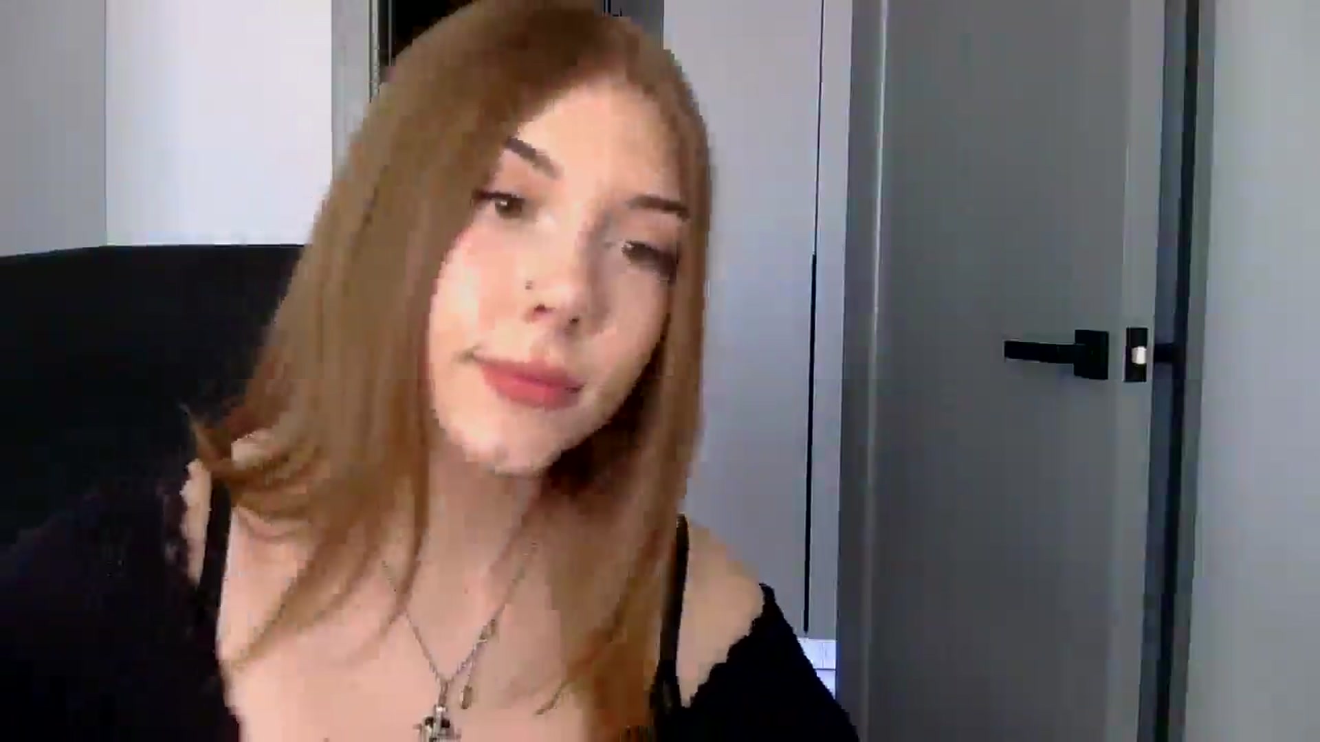 Gallery image thumbnail from YanaMeoww's myfreecams stream on, 04/17/2026, 11:14 image 9 of 20